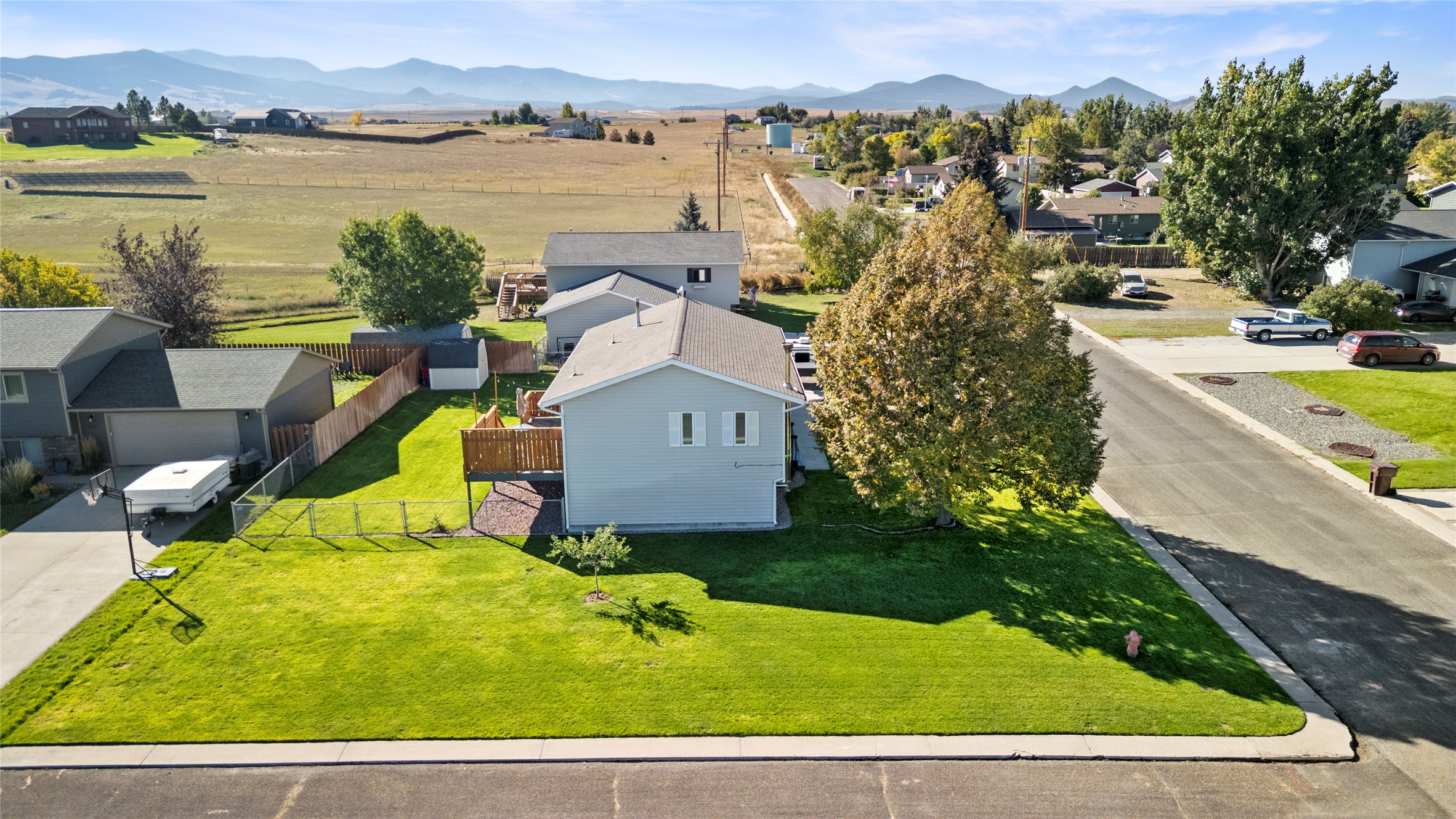 2515 Eastgate Drive Property Photo 27