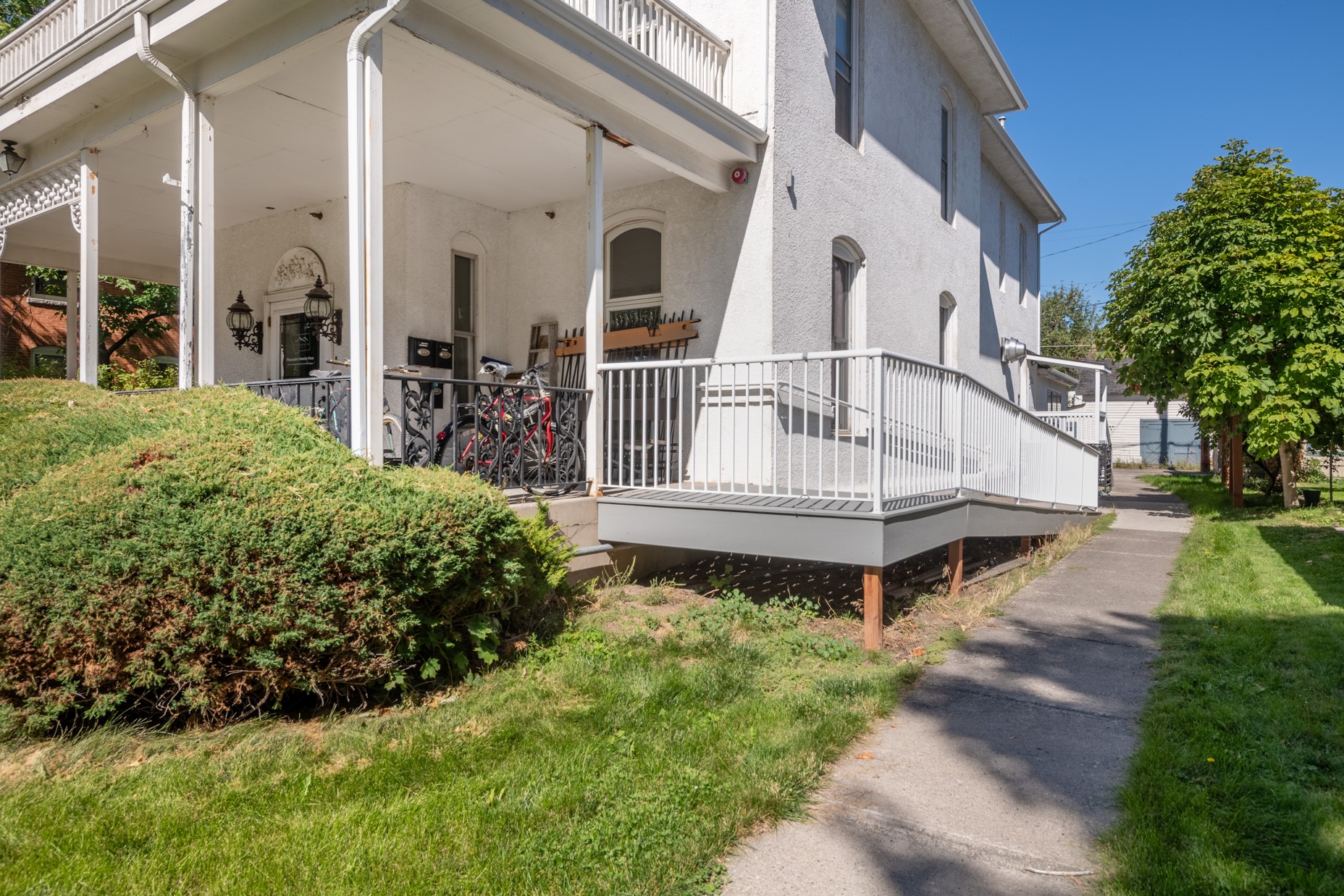 416 E Pine Street Property Photo 11