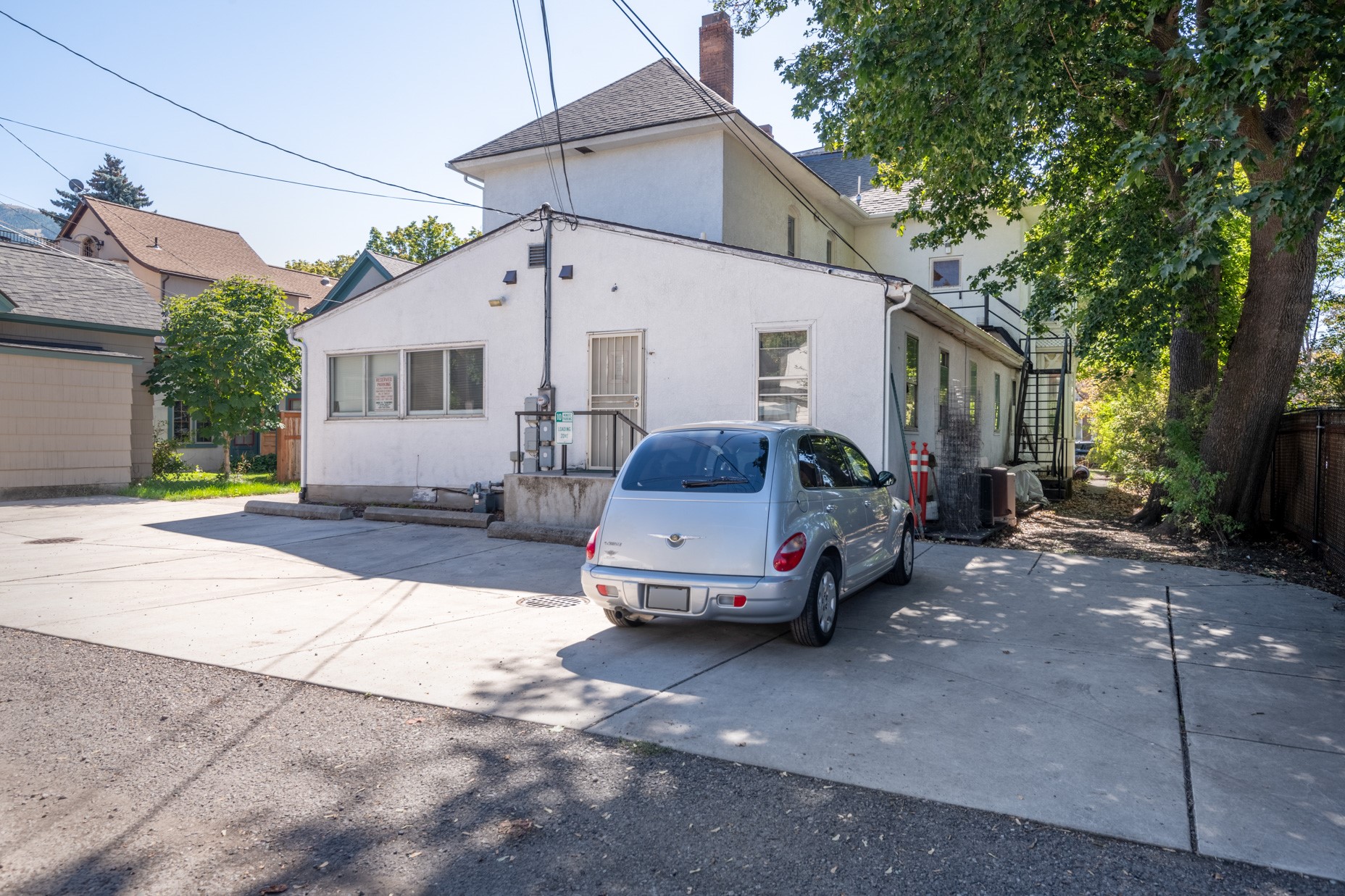 416 E Pine Street Property Photo 16