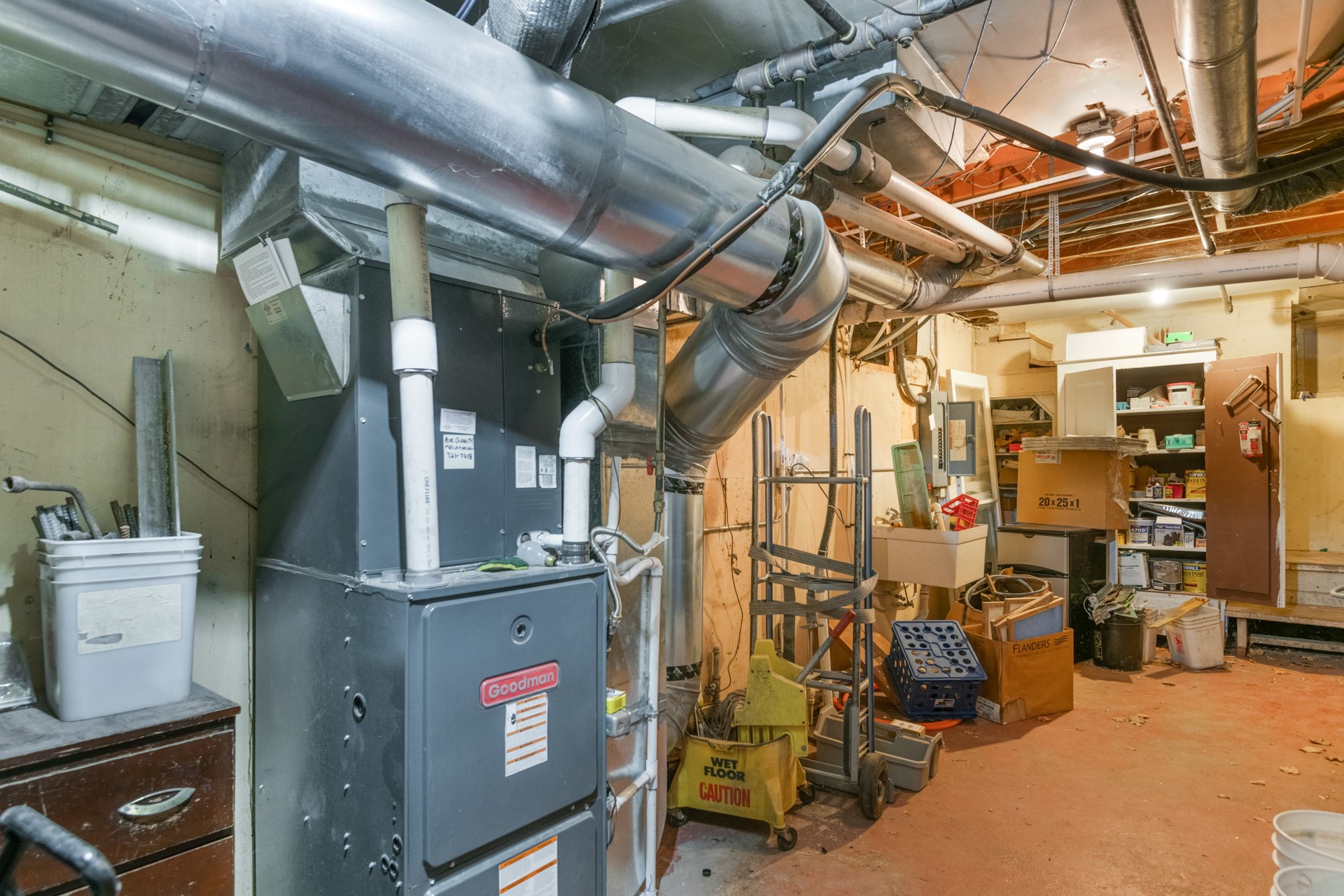 416 E Pine Street Property Photo 57