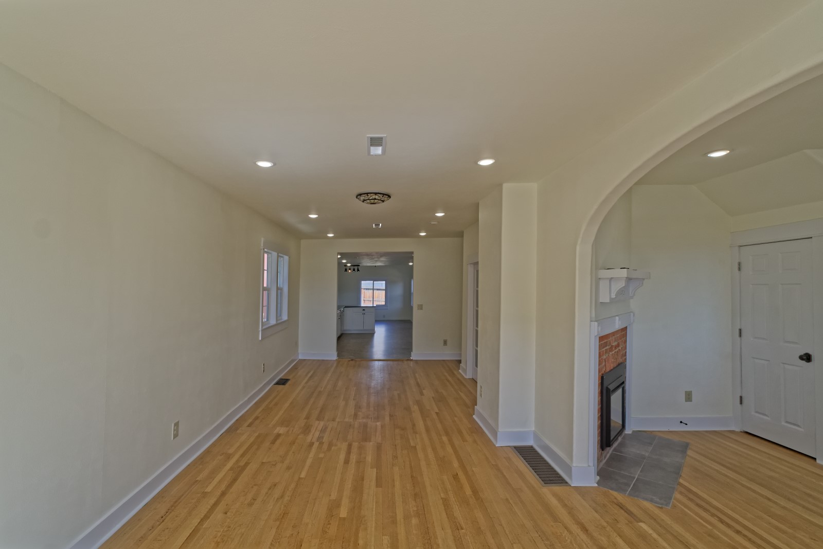 705 W Park Street Property Photo 17