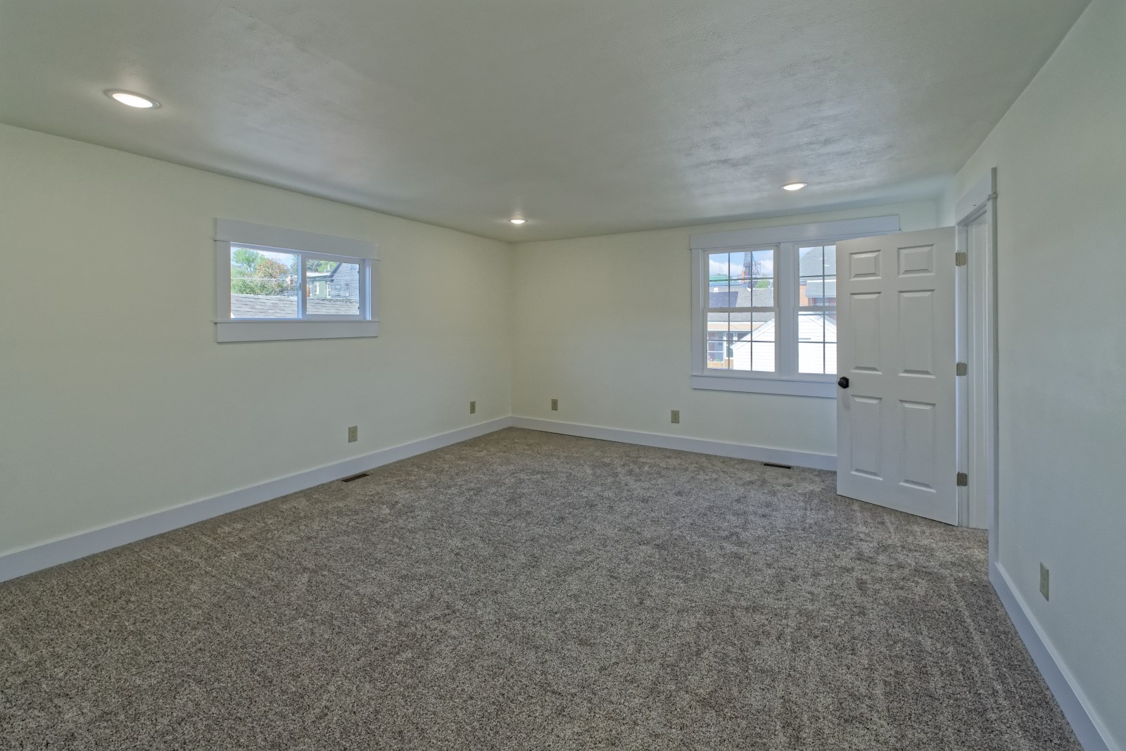 705 W Park Street Property Photo 25