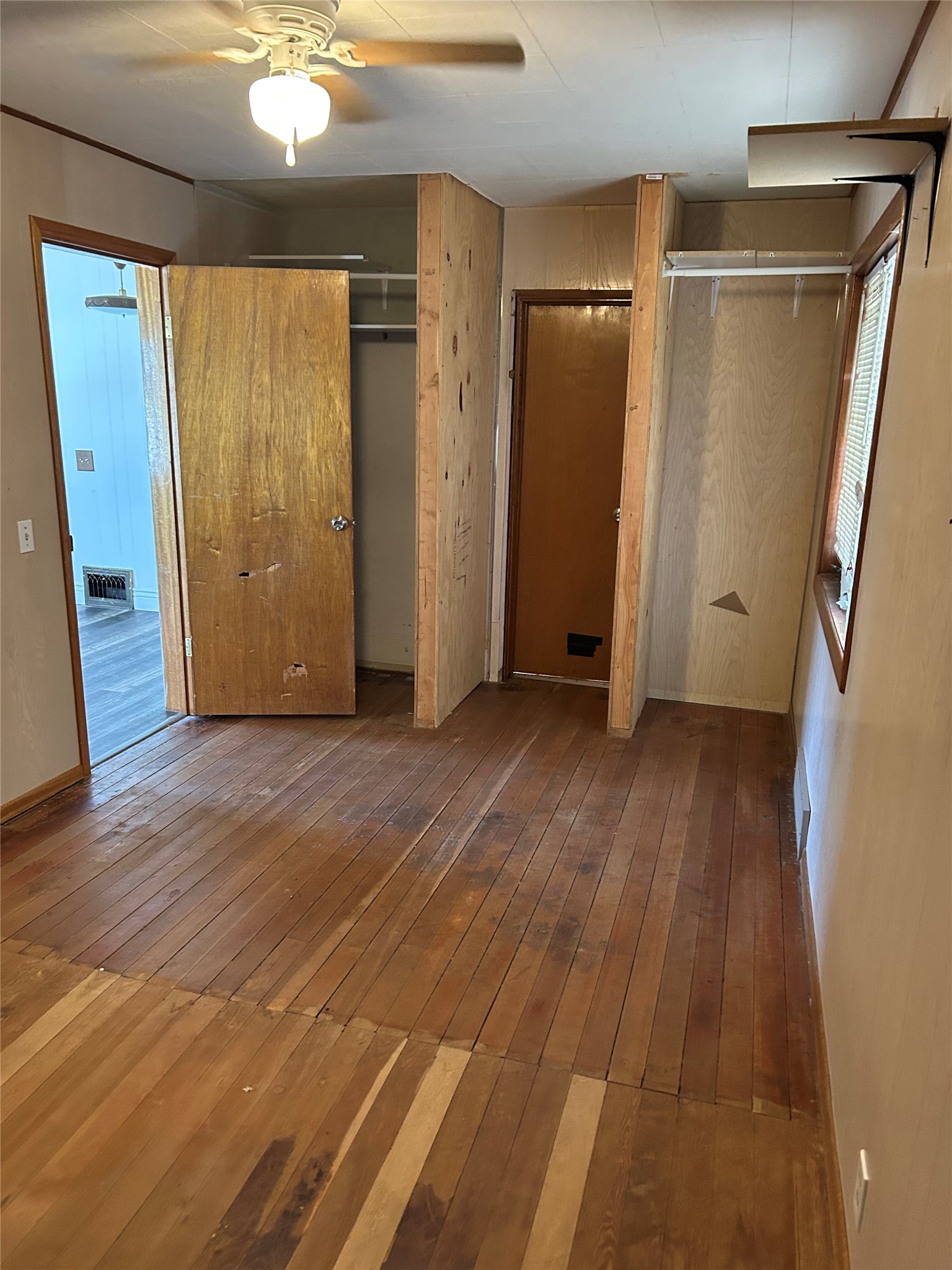 161 E Broad Street Property Photo 11