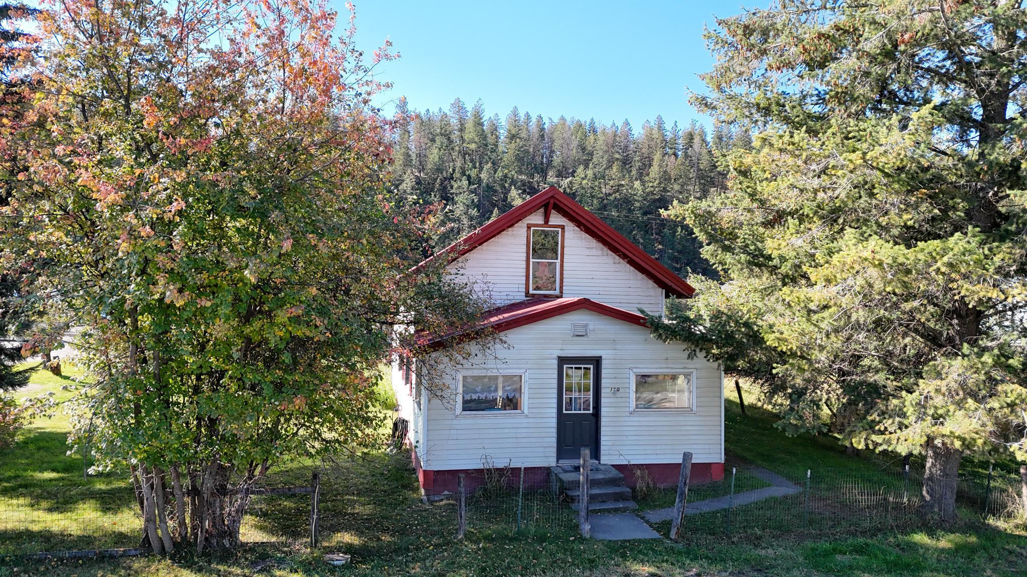 110 West Avenue S Property Photo 1