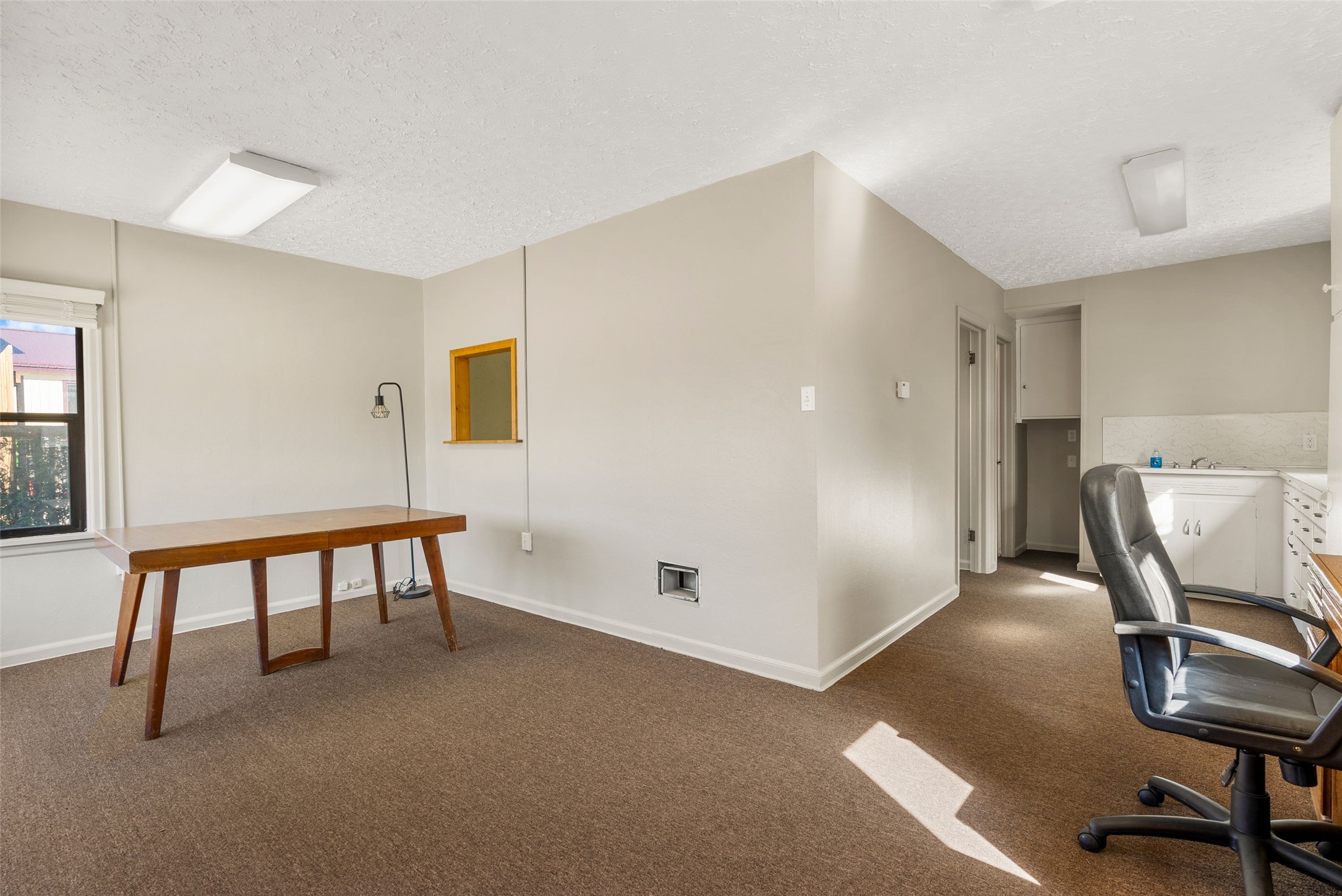 1100 S First Street Property Photo 21