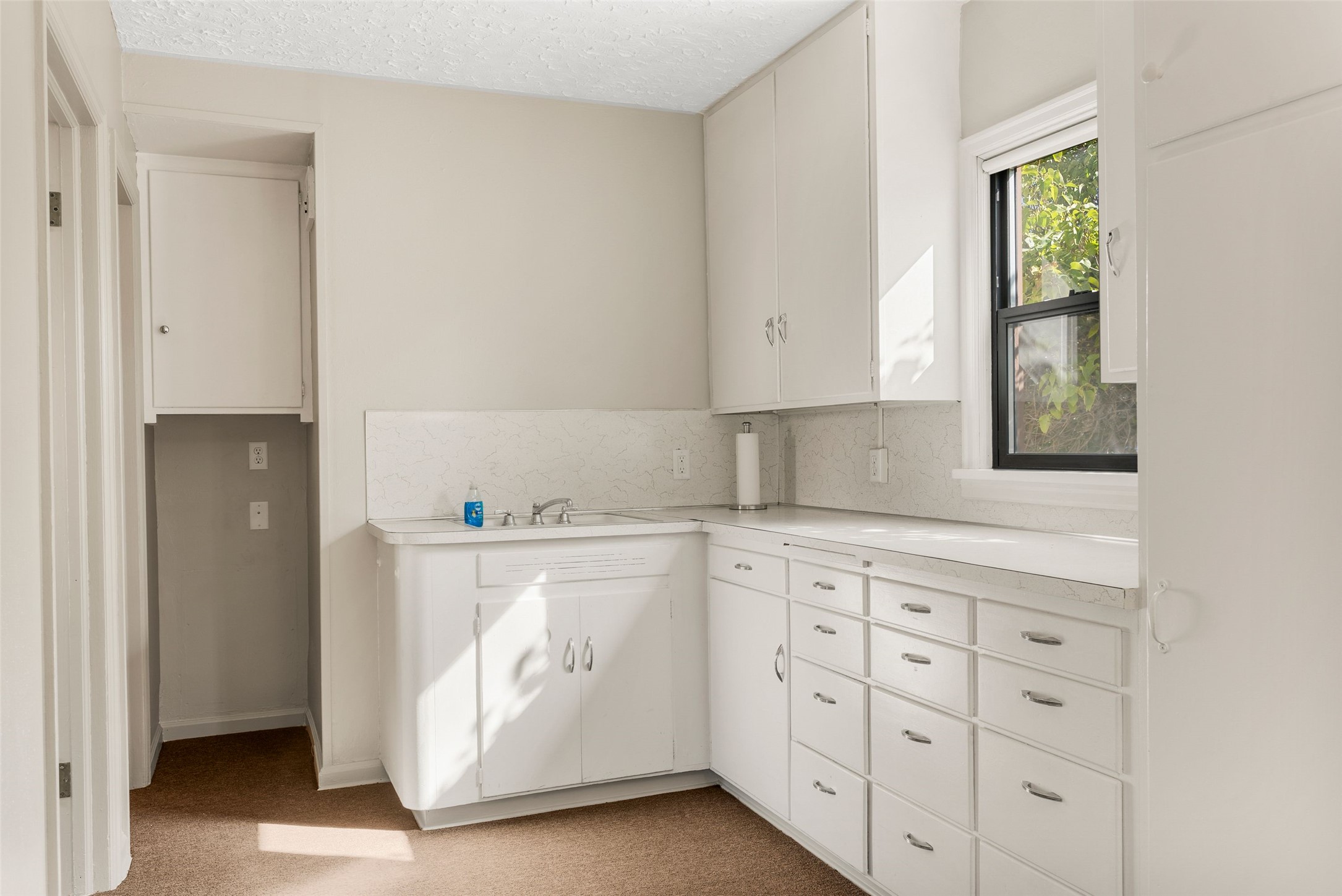 1100 S First Street Property Photo 23