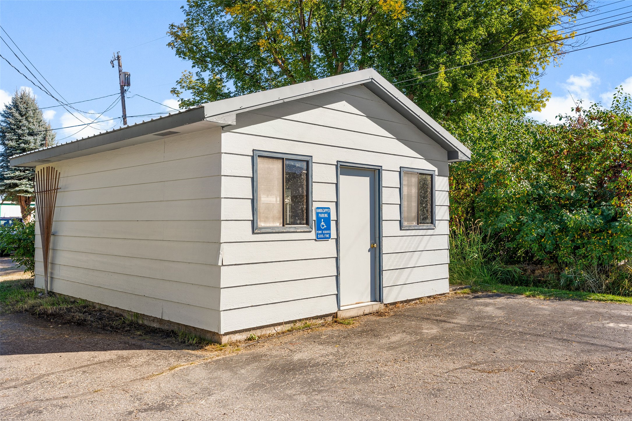 1100 S First Street Property Photo 25