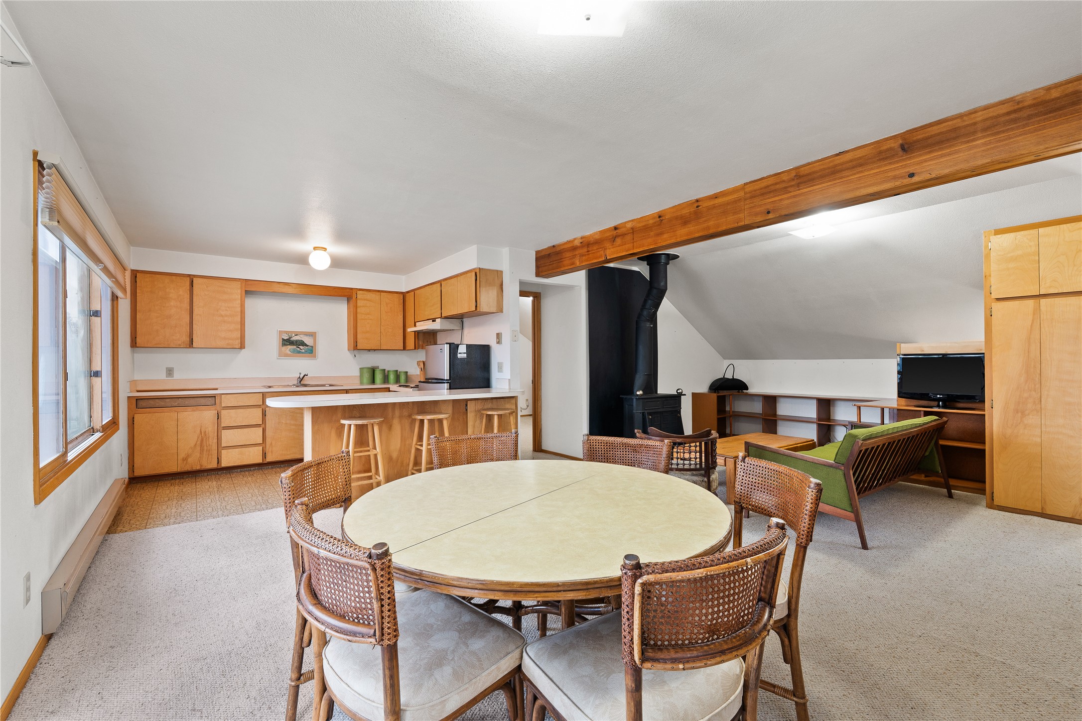 380 Commerce Street Property Photo 32