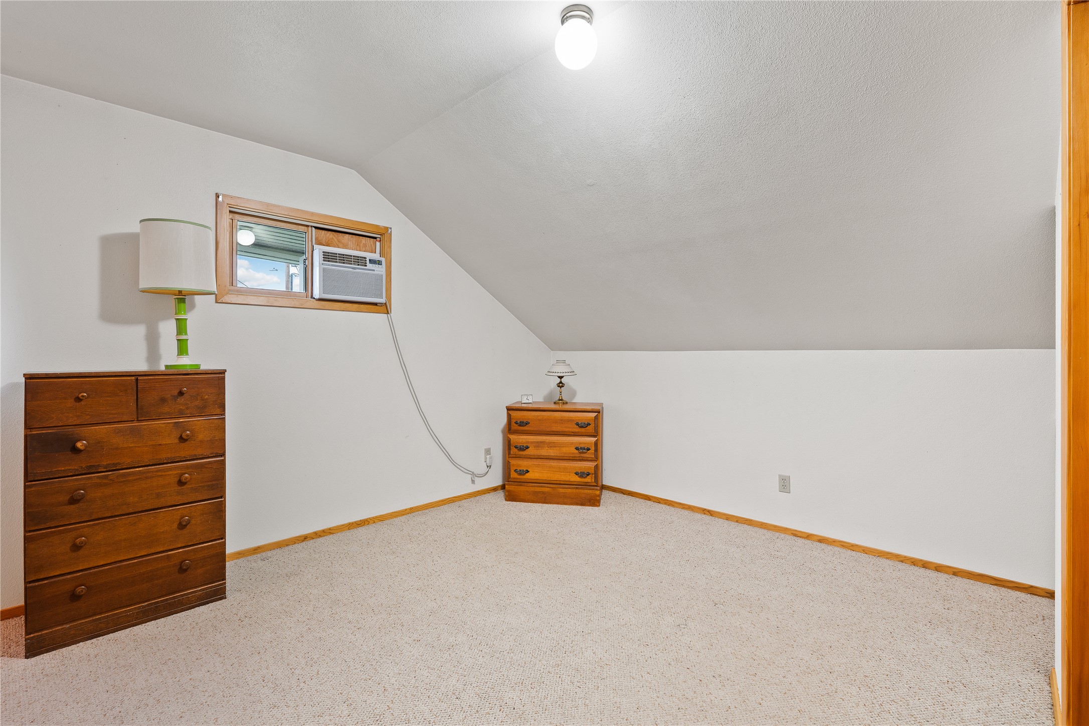 380 Commerce Street Property Photo 34