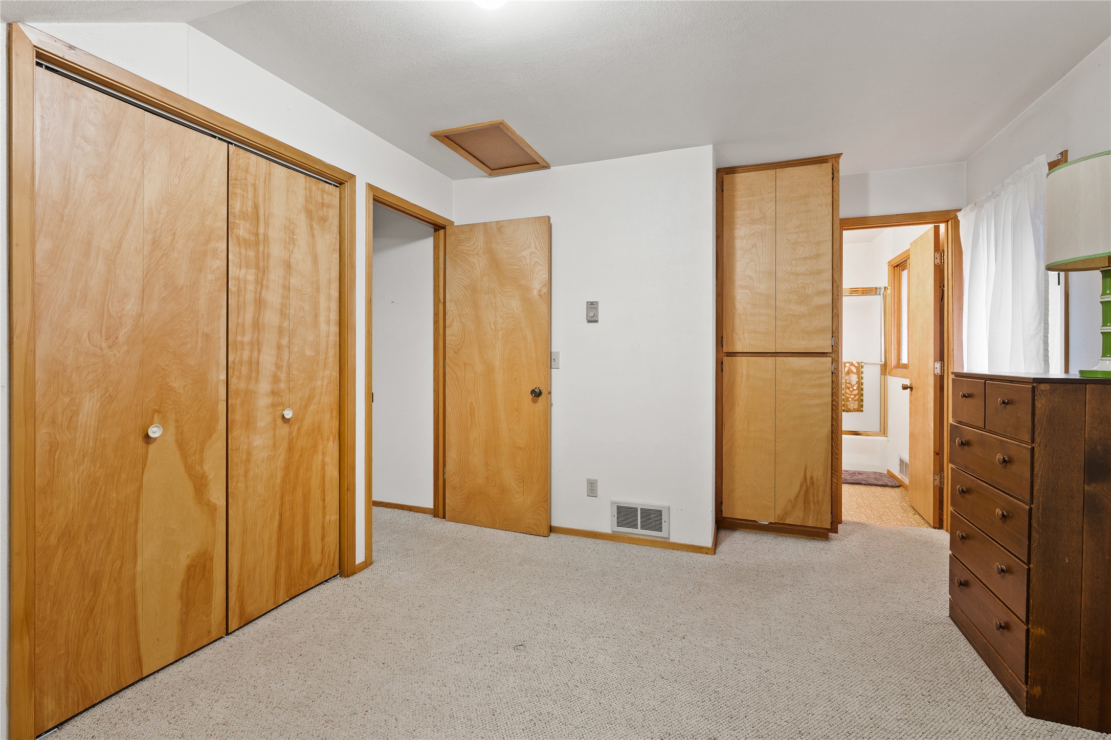 380 Commerce Street Property Photo 35