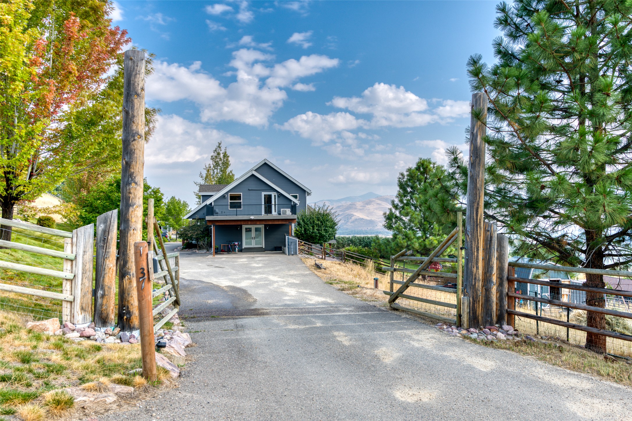 16374 Folsom Road Property Photo 6