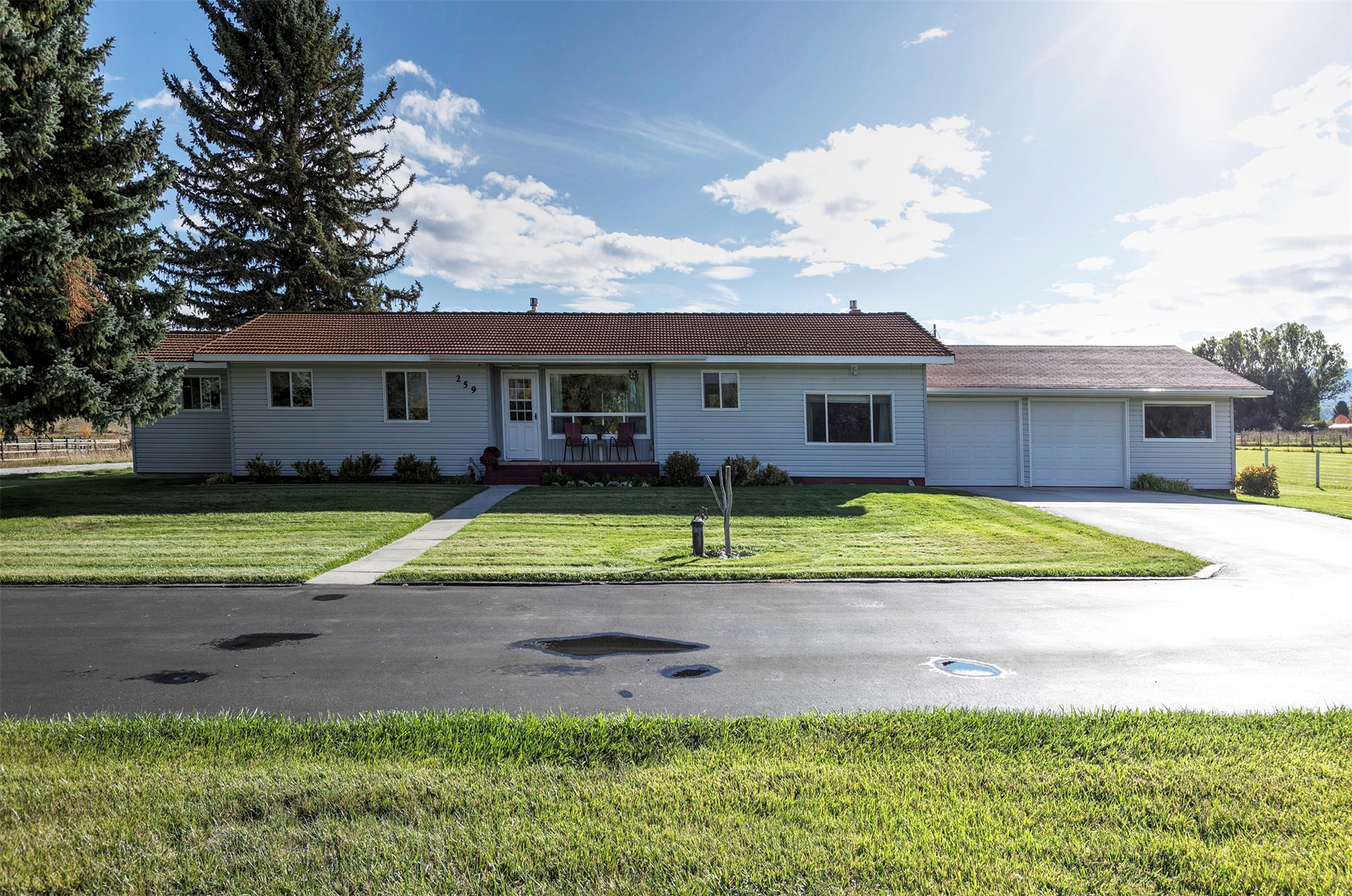 259 Lincoln Lane Property Photo 1