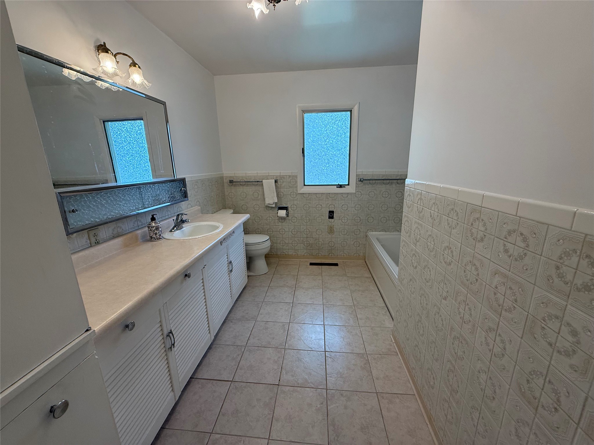 233 4th Avenue Sw Property Photo 2