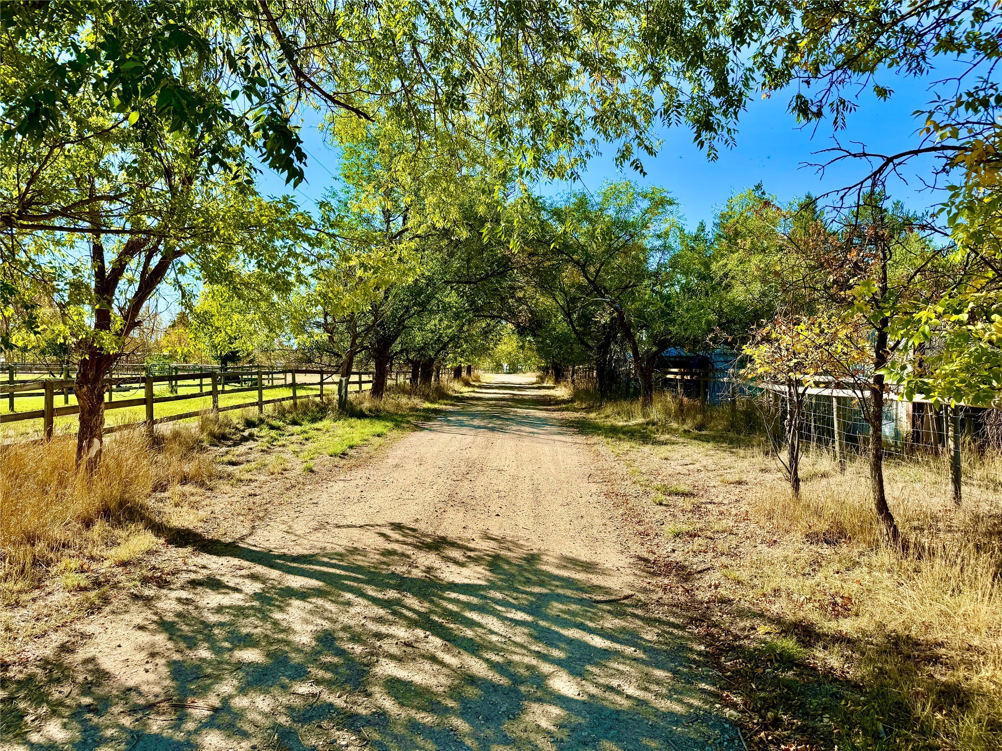 5819 Lawrence Lane Property Photo 2