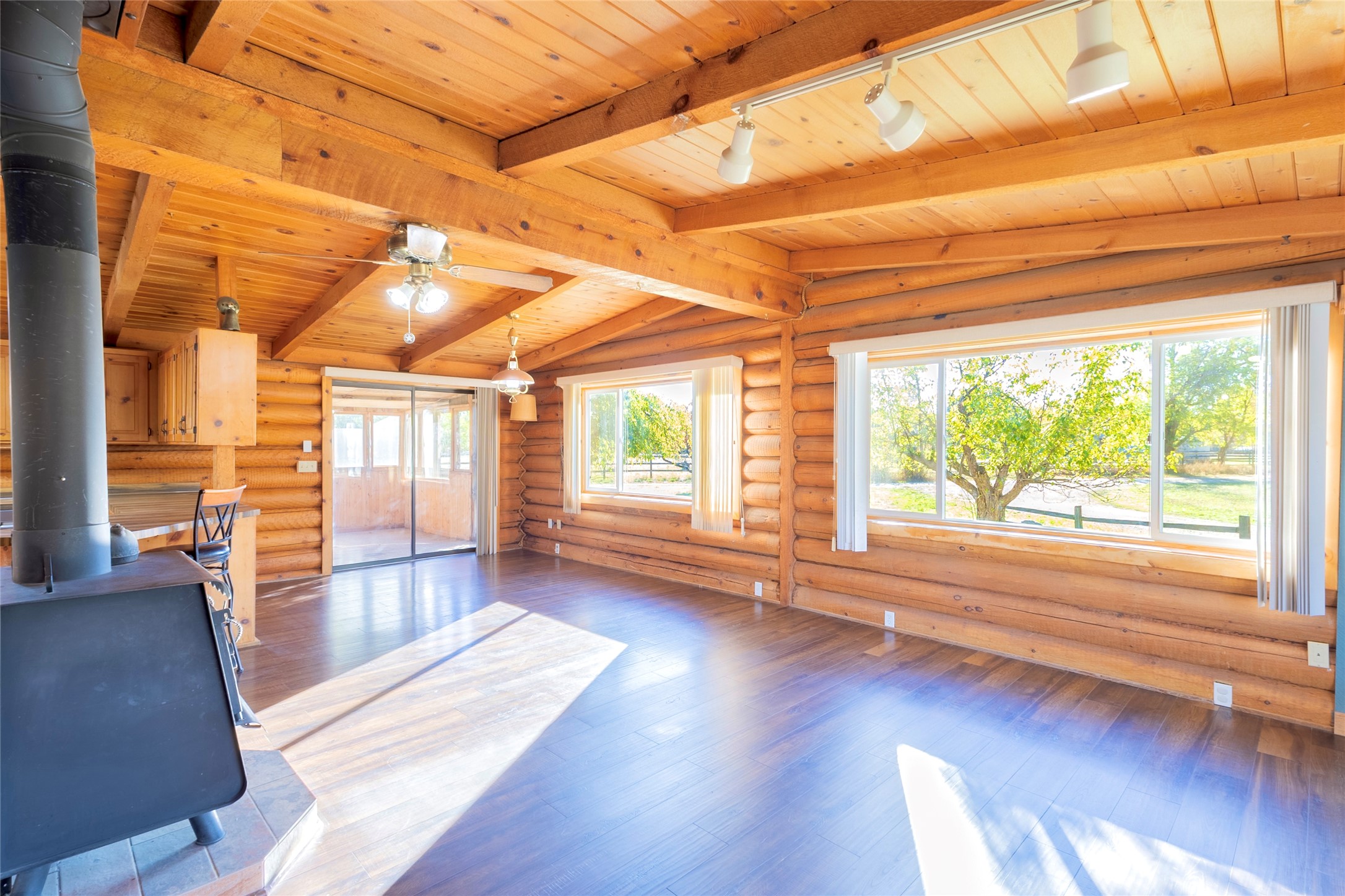 5819 Lawrence Lane Property Photo 4