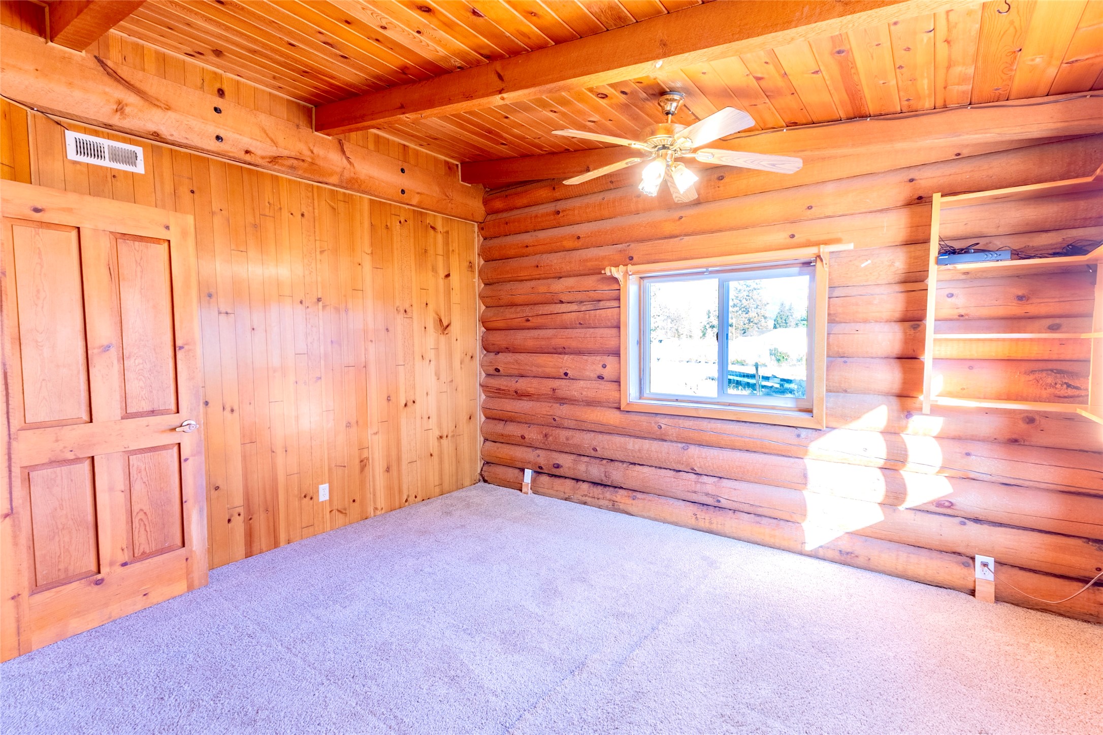 5819 Lawrence Lane Property Photo 10