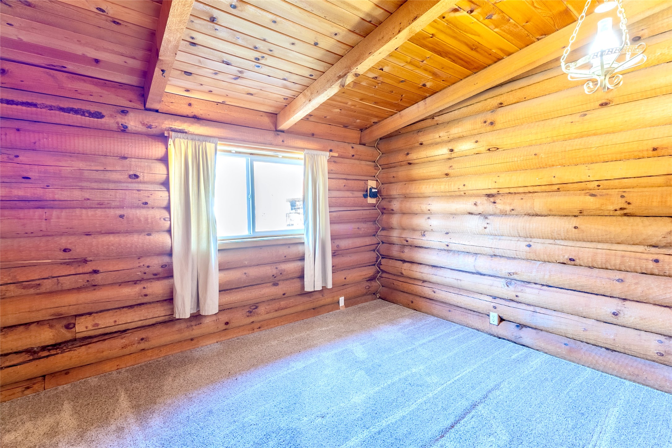 5819 Lawrence Lane Property Photo 12