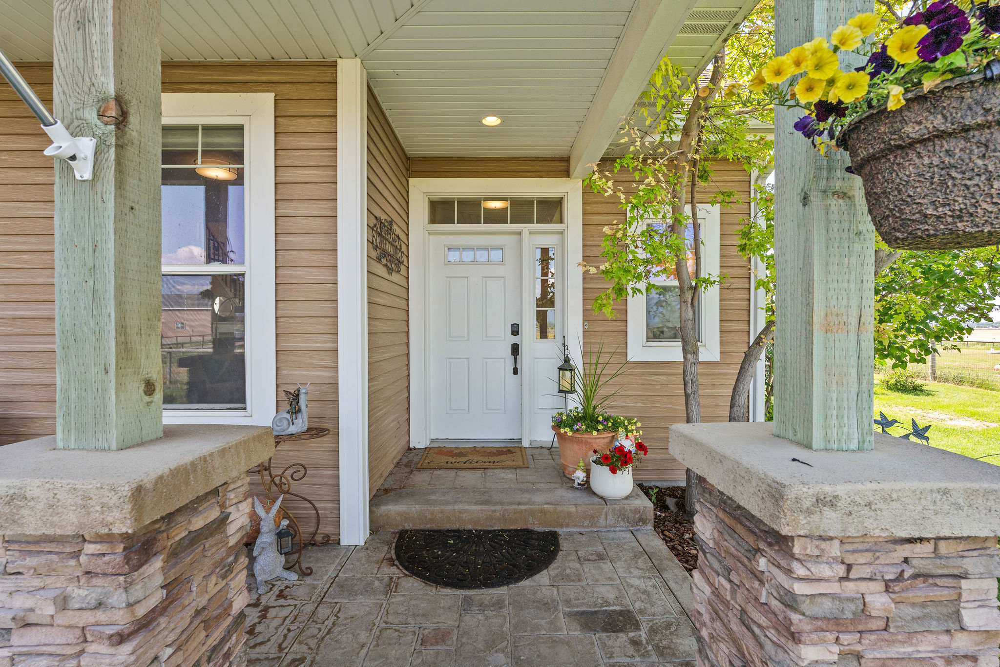 990 Farm Road Property Photo 8