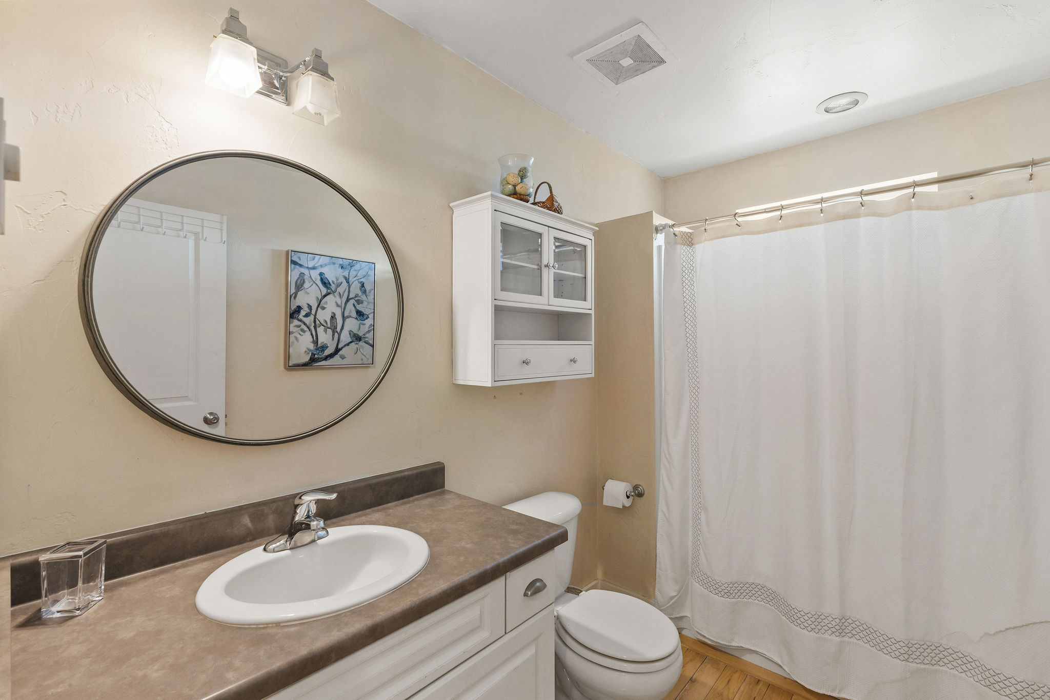990 Farm Road Property Photo 32