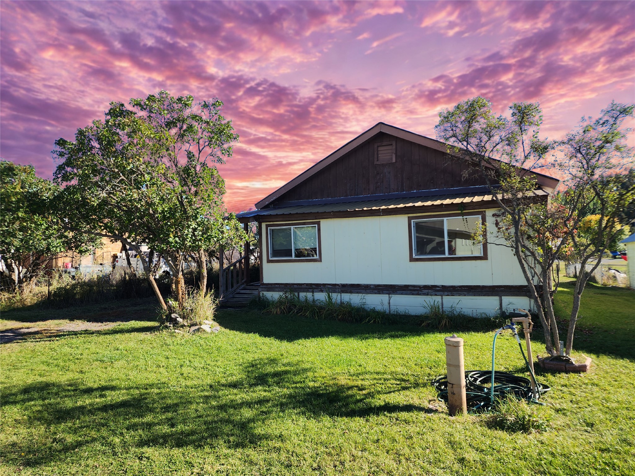 337 Meadow Creek Road Property Photo 1
