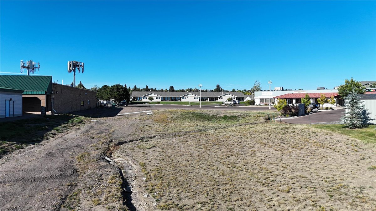 3f Smelter Avenue Property Photo 6