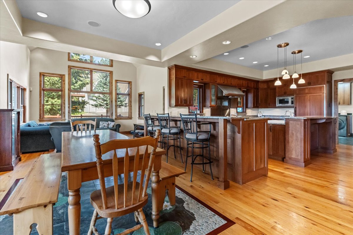 5868 Sinclair Creek Road Property Photo 13