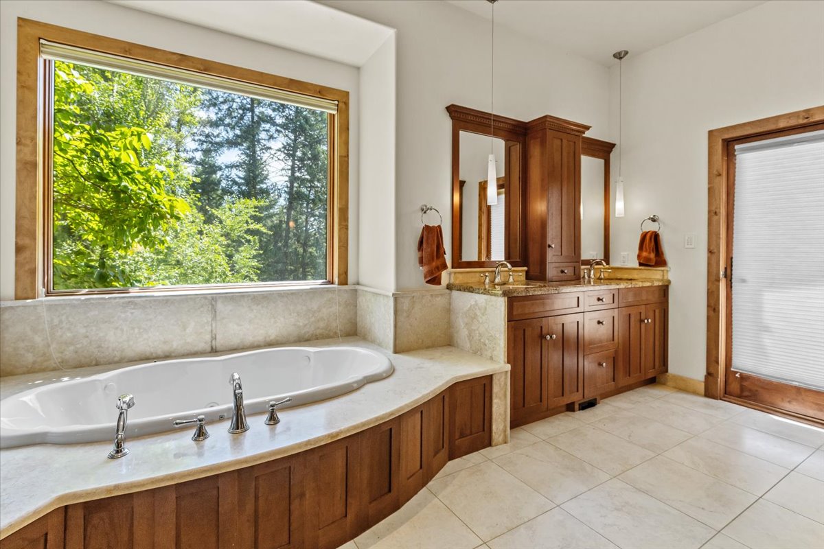 5868 Sinclair Creek Road Property Photo 28