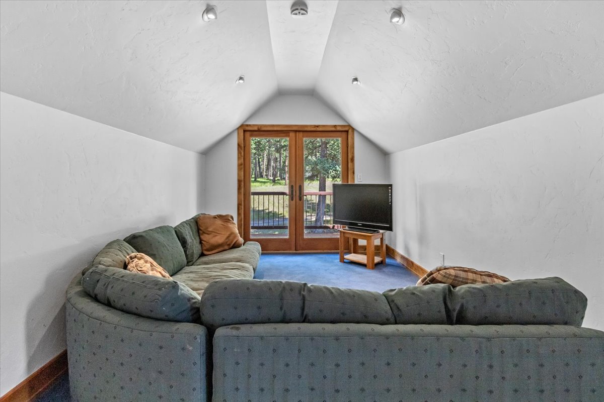 5868 Sinclair Creek Road Property Photo 49