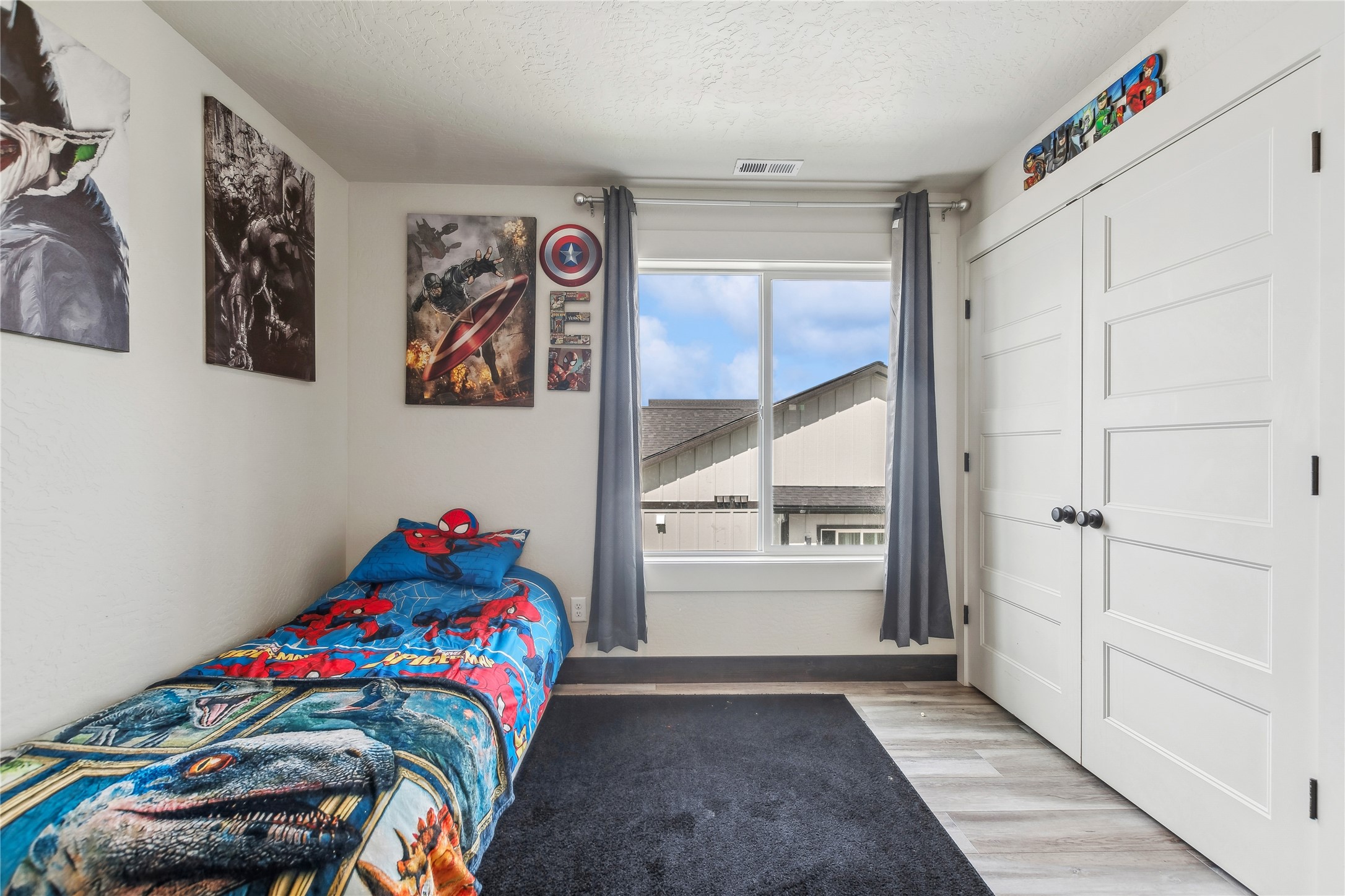 1216 Longfellow Trail Property Photo 22