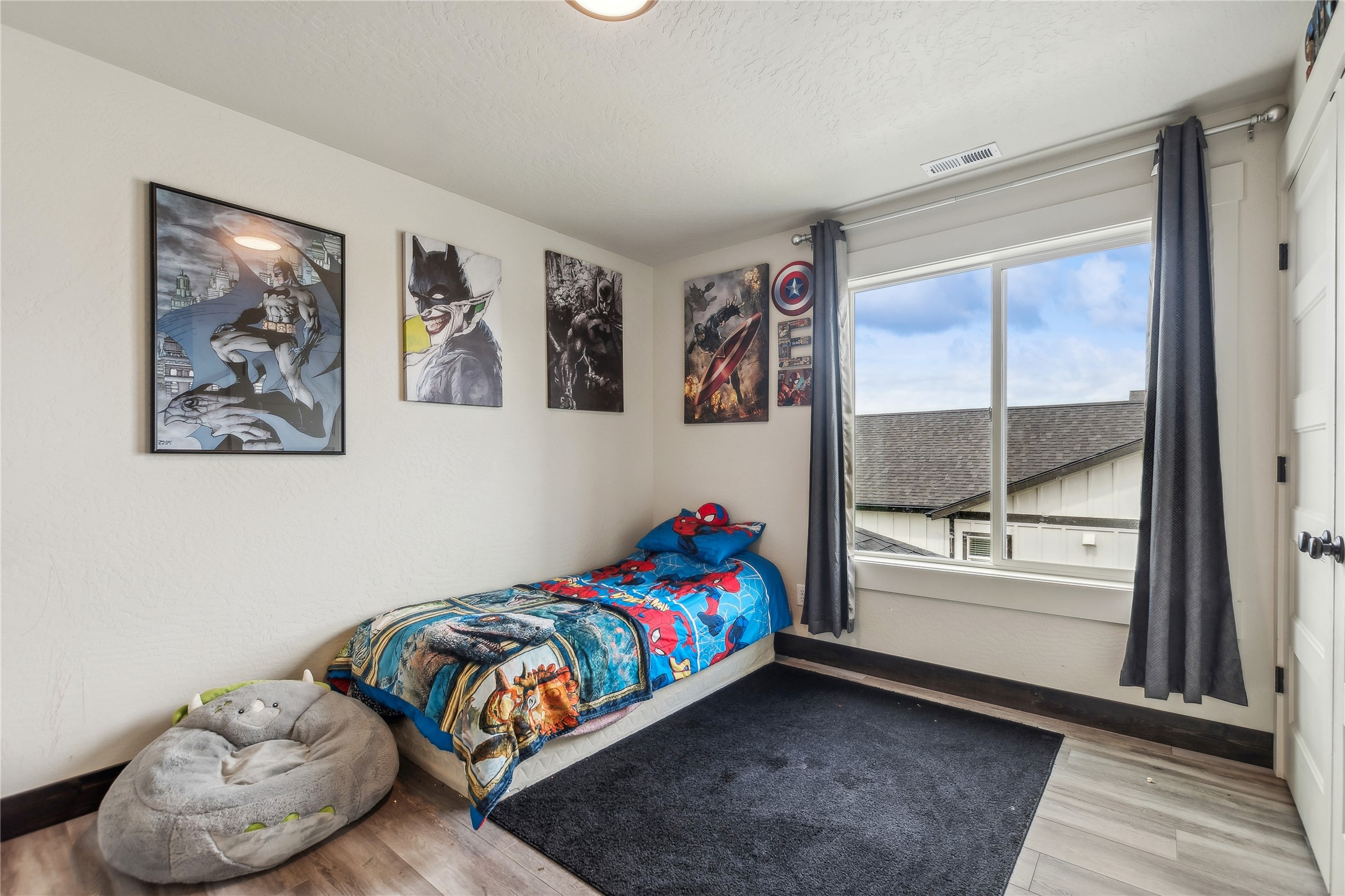 1216 Longfellow Trail Property Photo 23