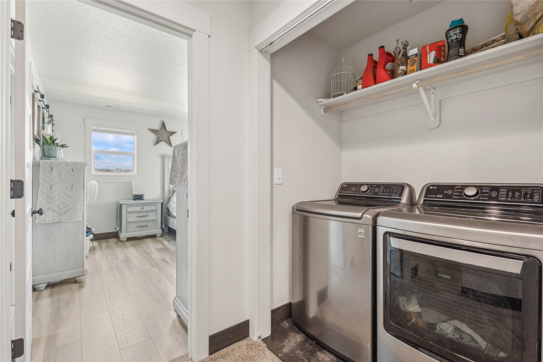 1216 Longfellow Trail Property Photo 28