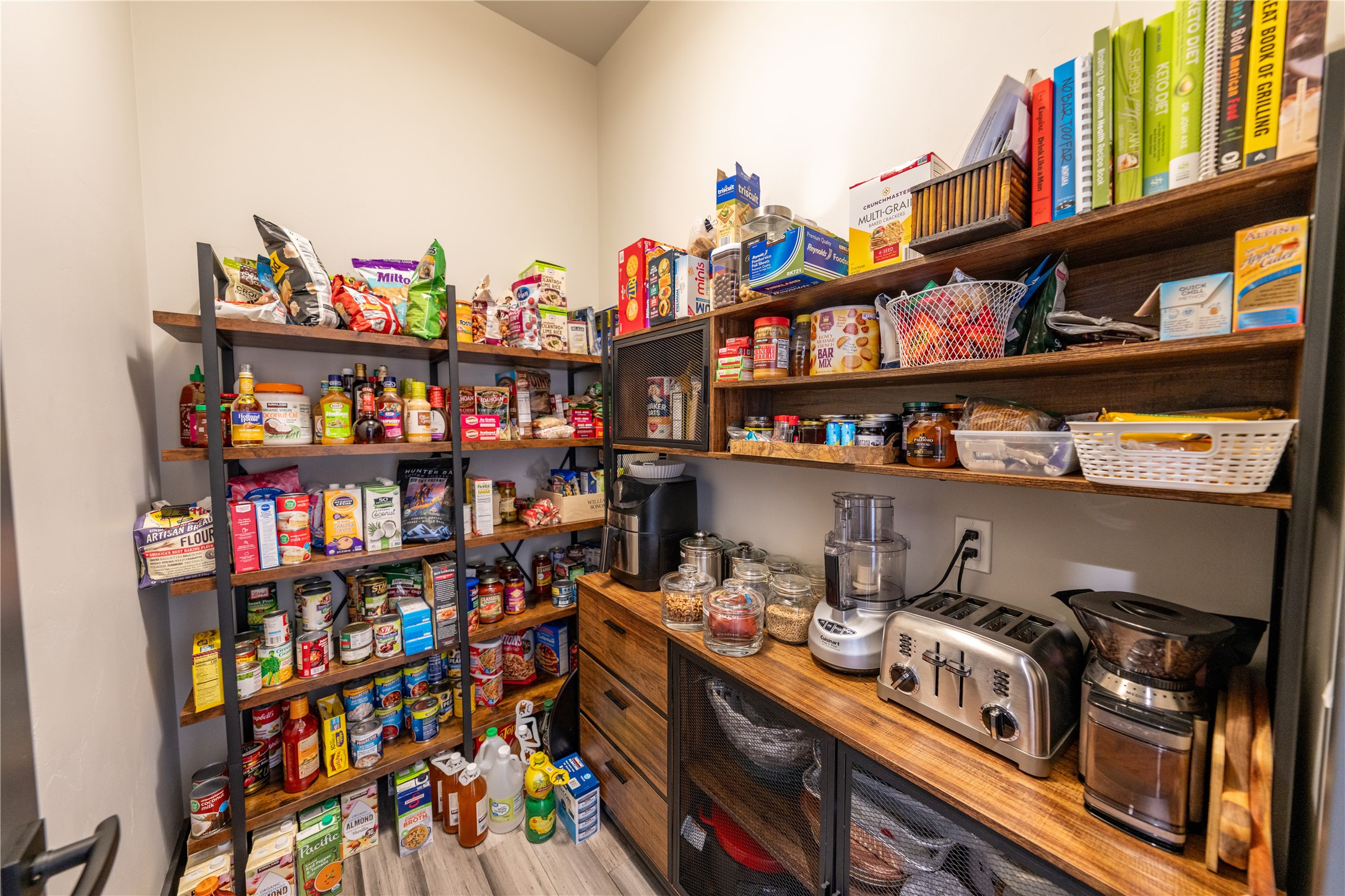 240 Vernon Drive Property Photo 66
