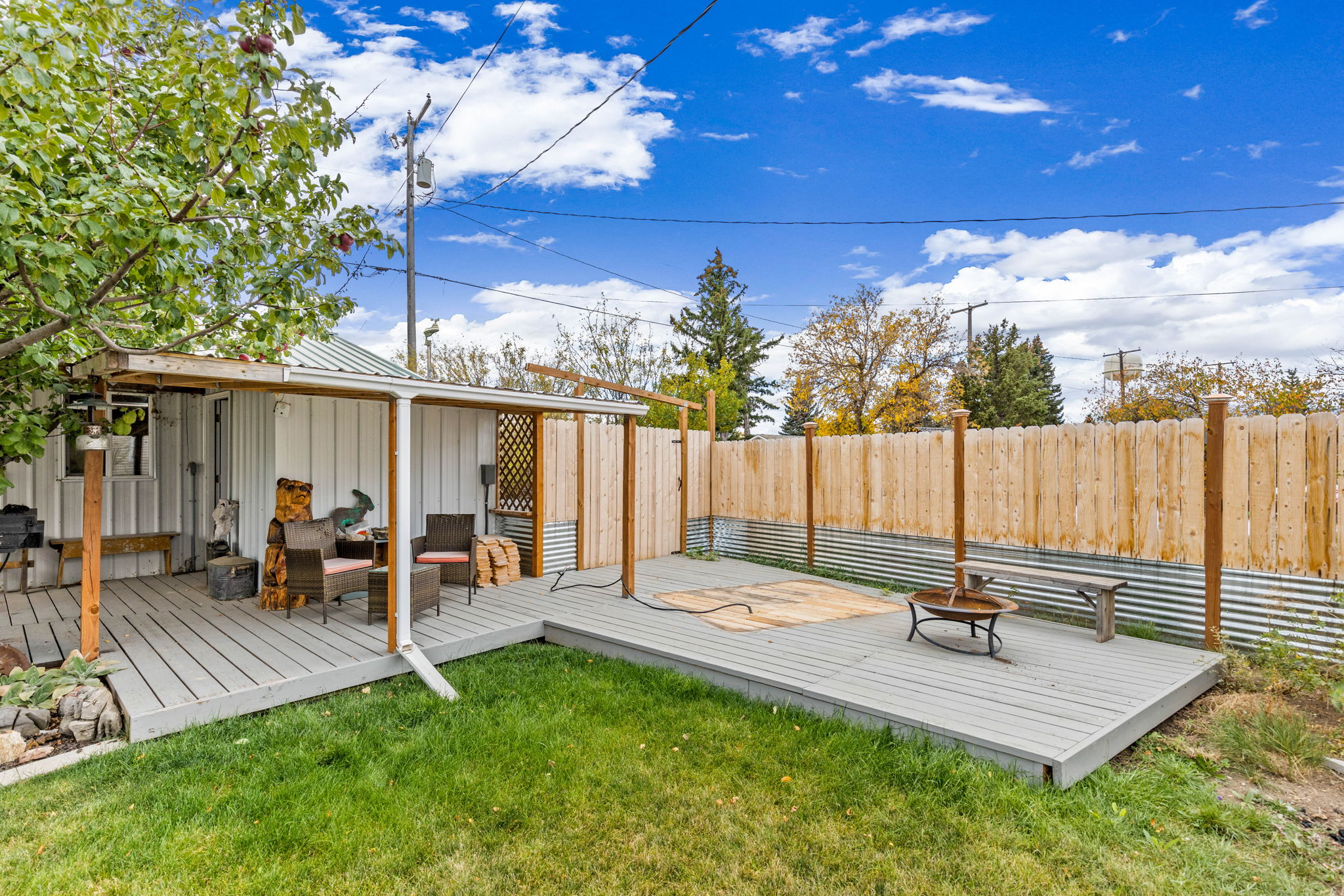 114 3rd Avenue S Property Photo 8
