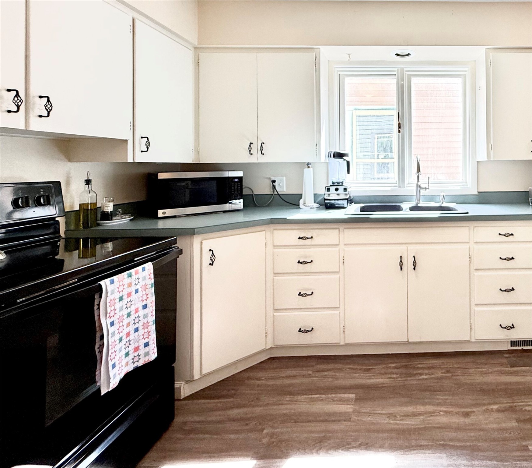 1005 Sherwood Street Property Photo 11