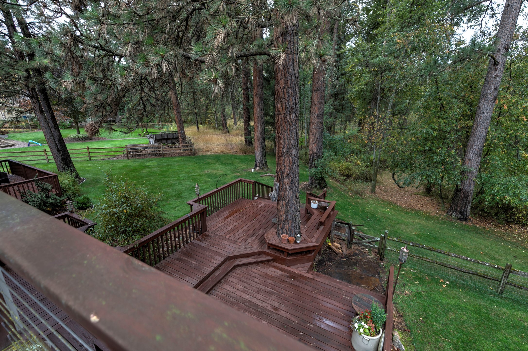 1715 Streamside Court Property Photo 3