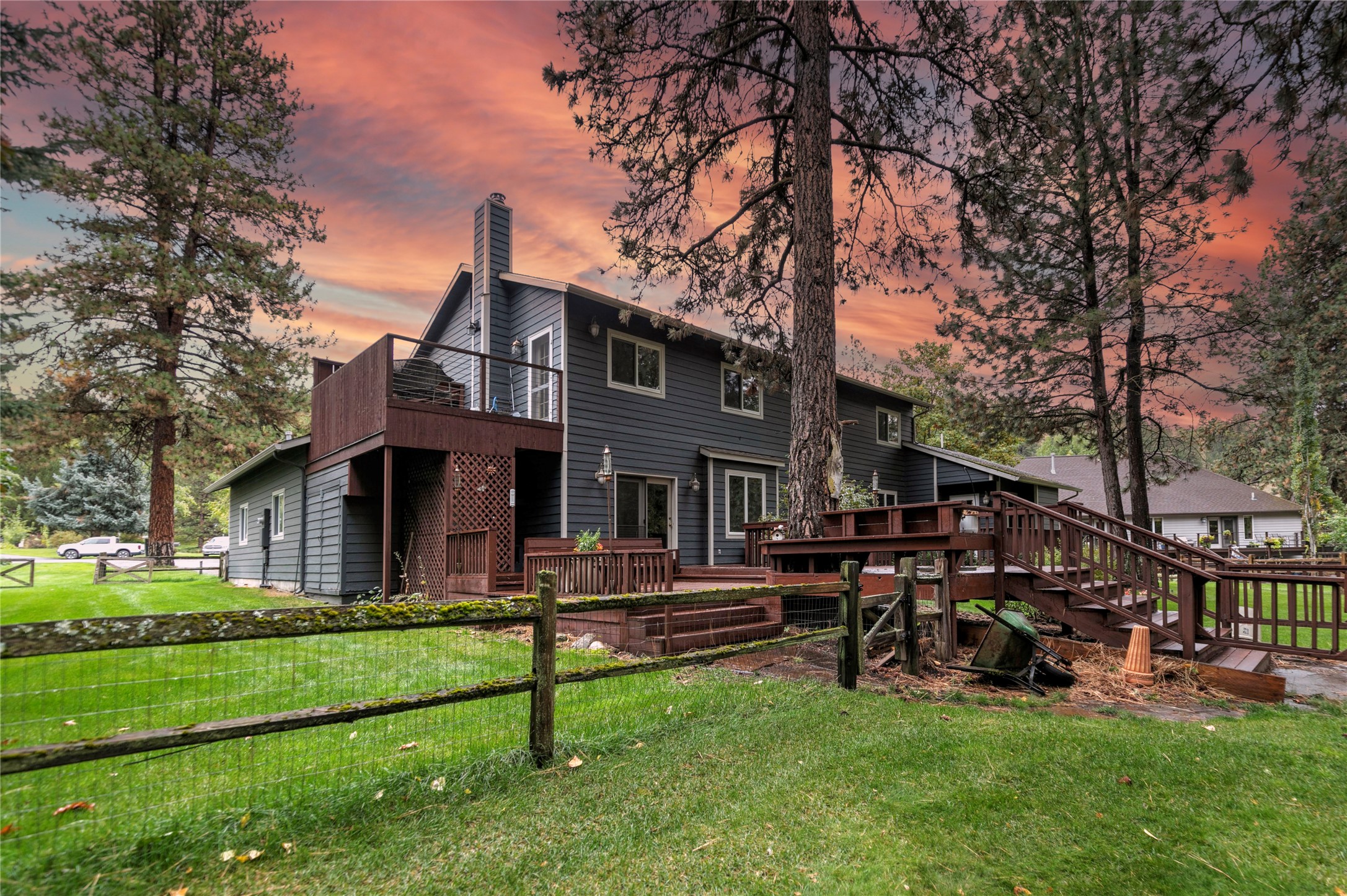 1715 Streamside Court Property Photo 8