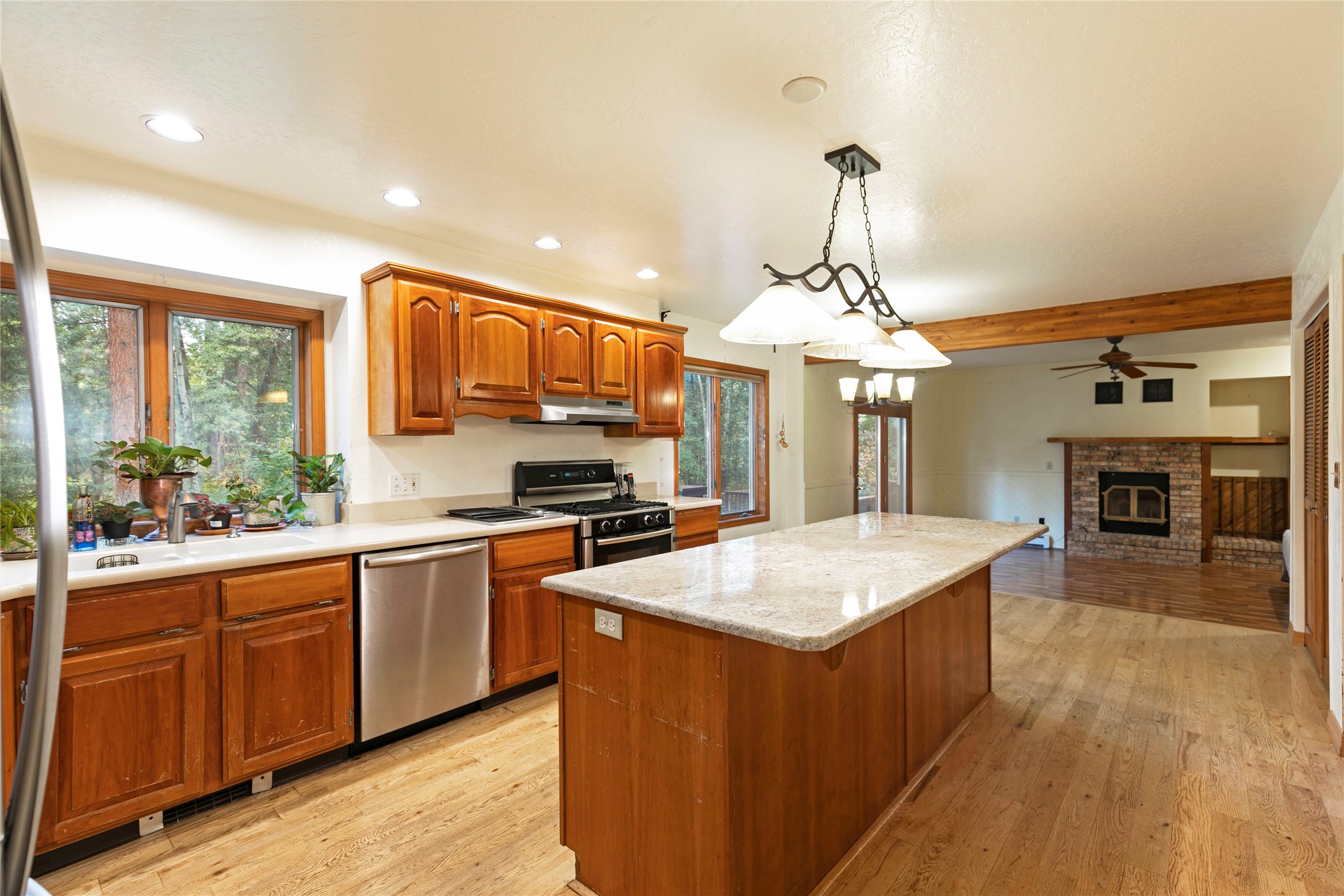1715 Streamside Court Property Photo 25