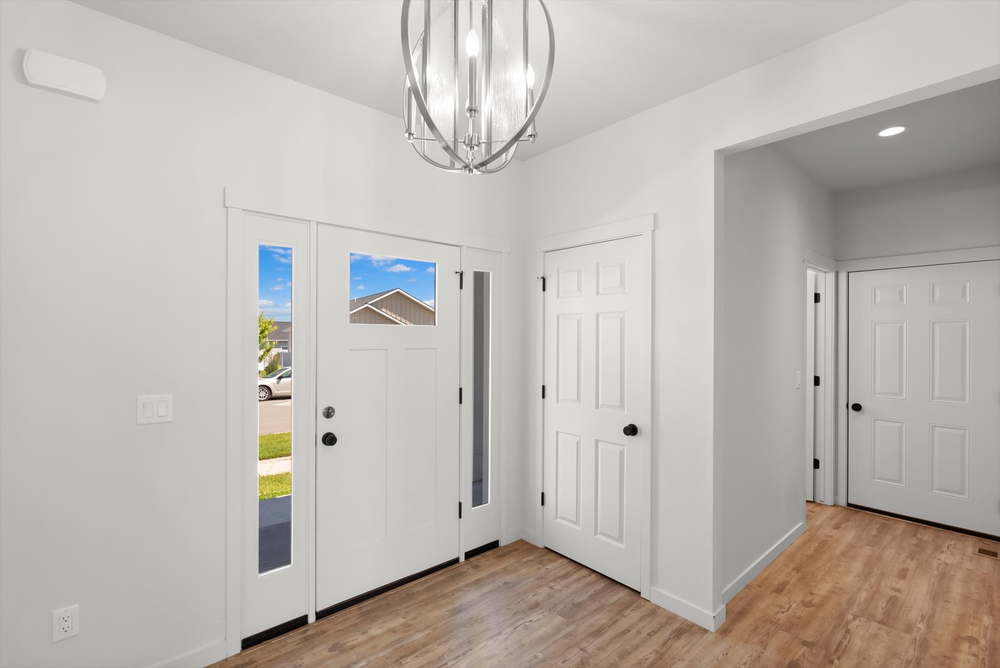 228 Cottage Drive Property Photo 4