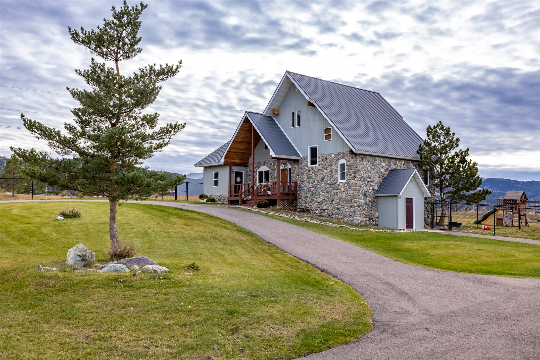 260 Browns Meadow Road Property Photo 1