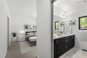 713 W 2nd Street W Property Photo 12