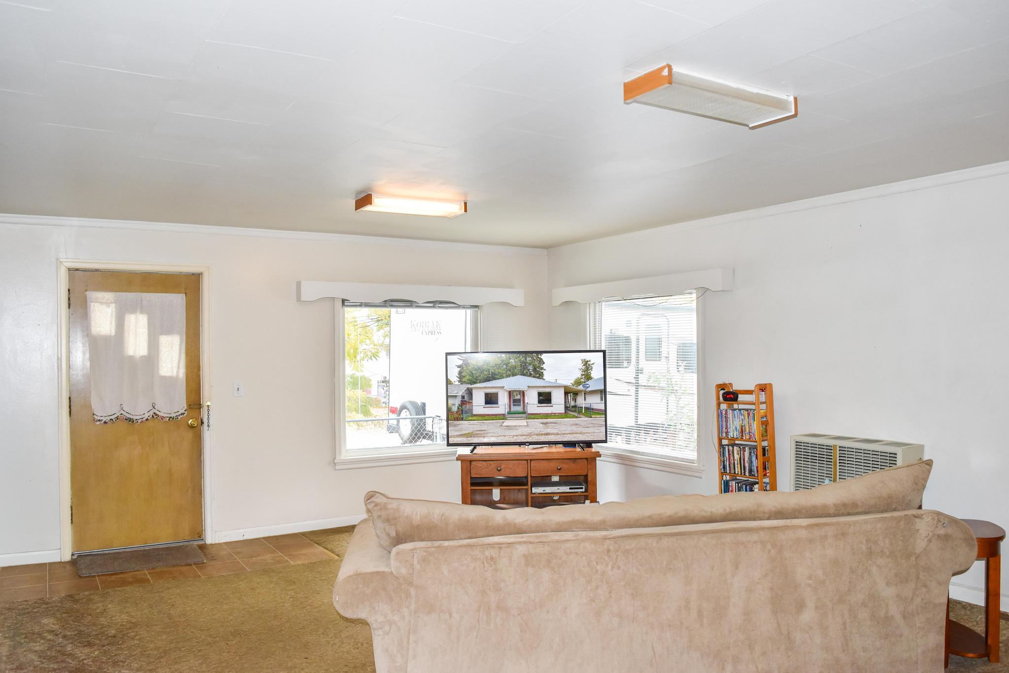 418 & 418 1/2 Buchanan Street Sw Property Photo 5
