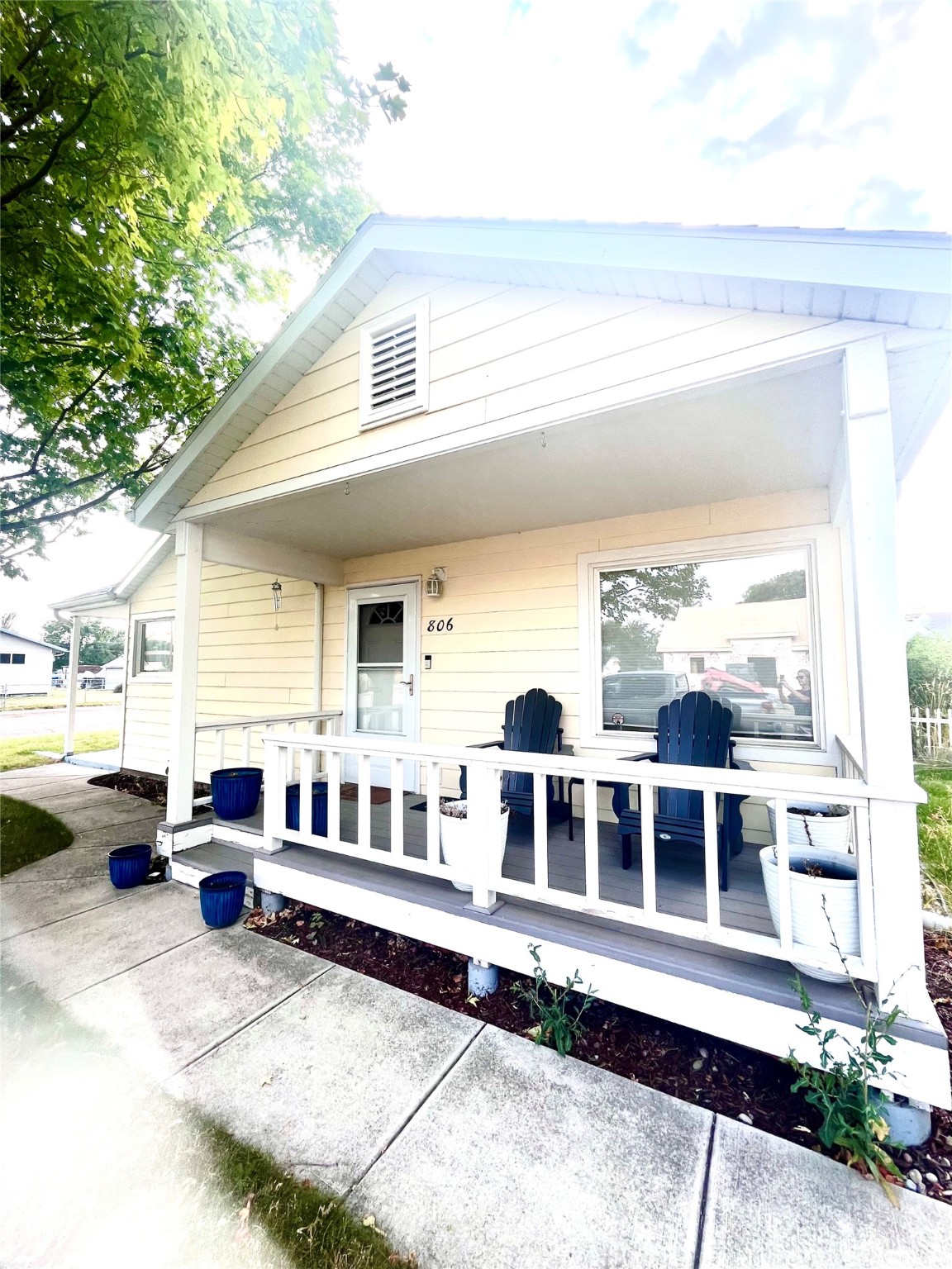 806 4th Street W Property Photo 4