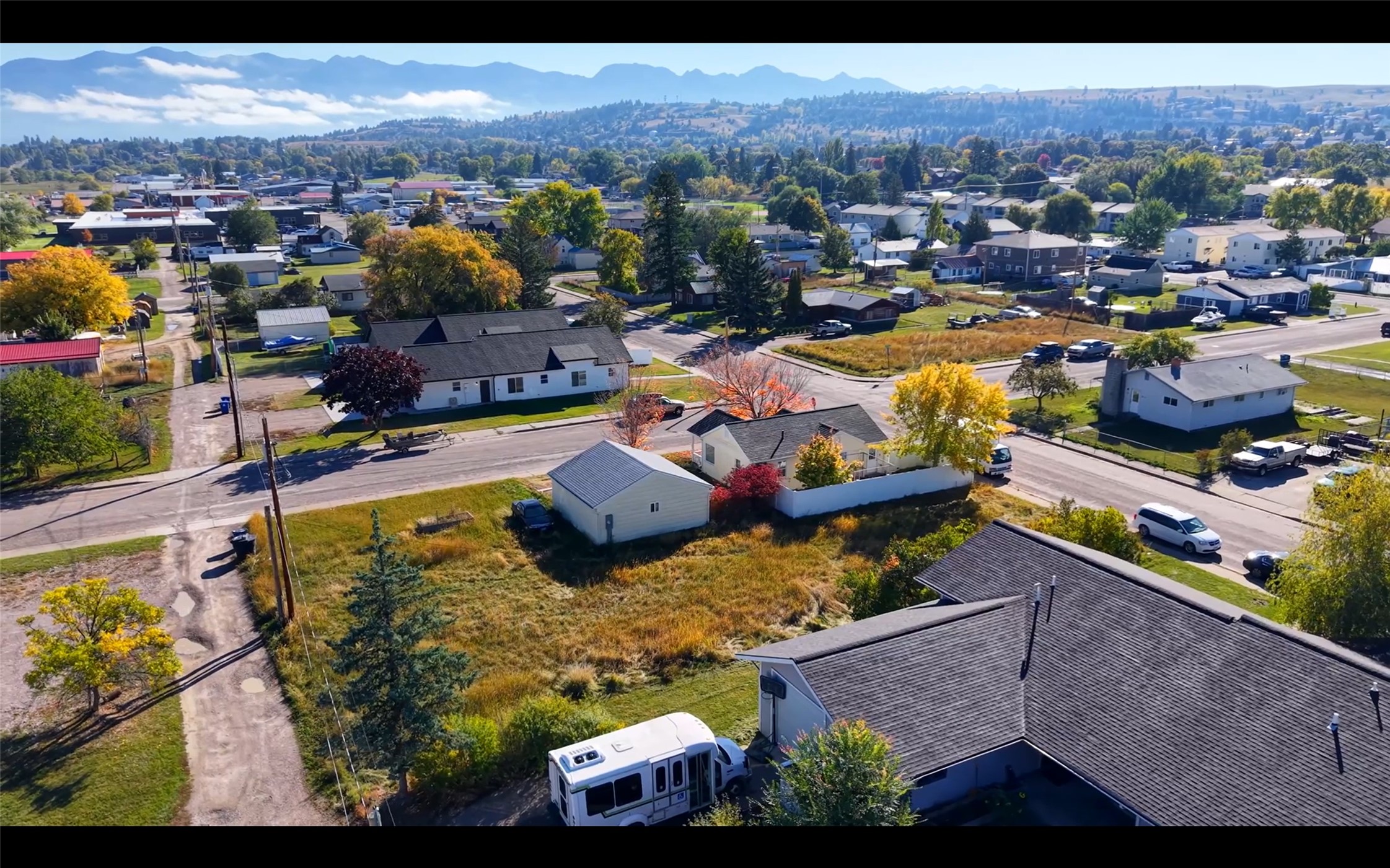 806 4th Street W Property Photo 19