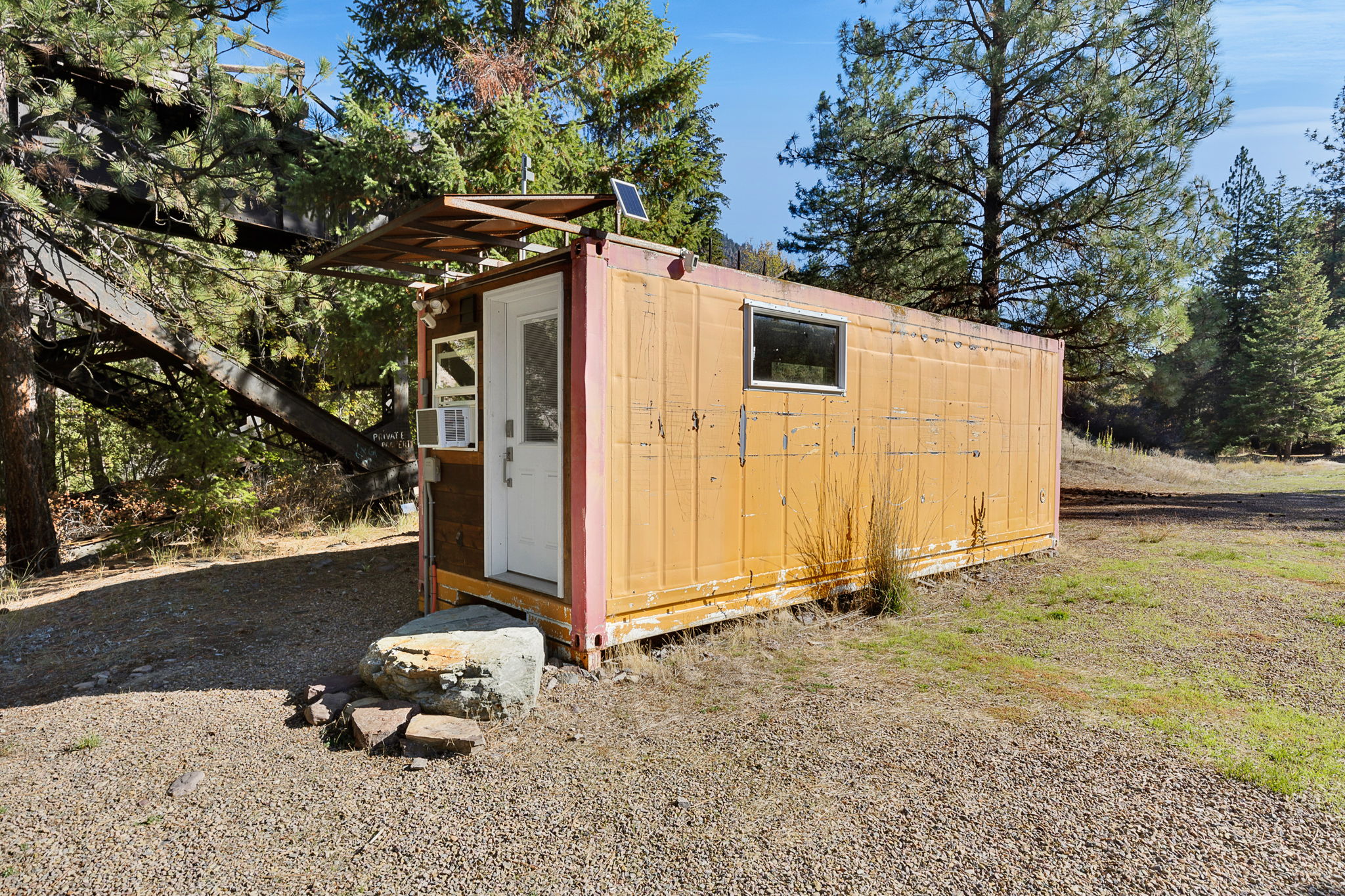 4016 Old Hwy 10 W Property Photo 4