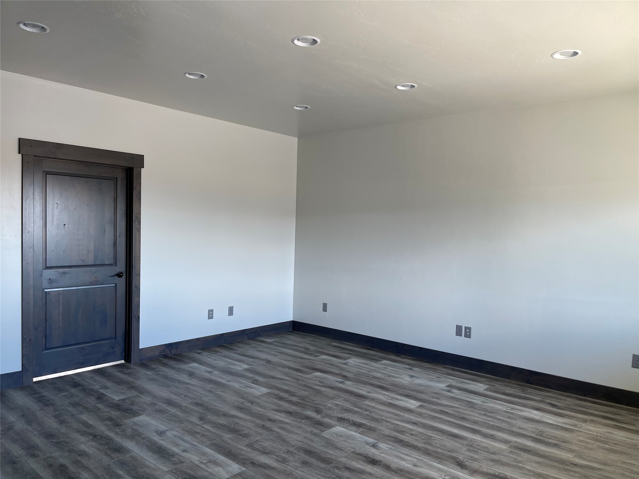 7099 Two Smokes Way Property Photo 32
