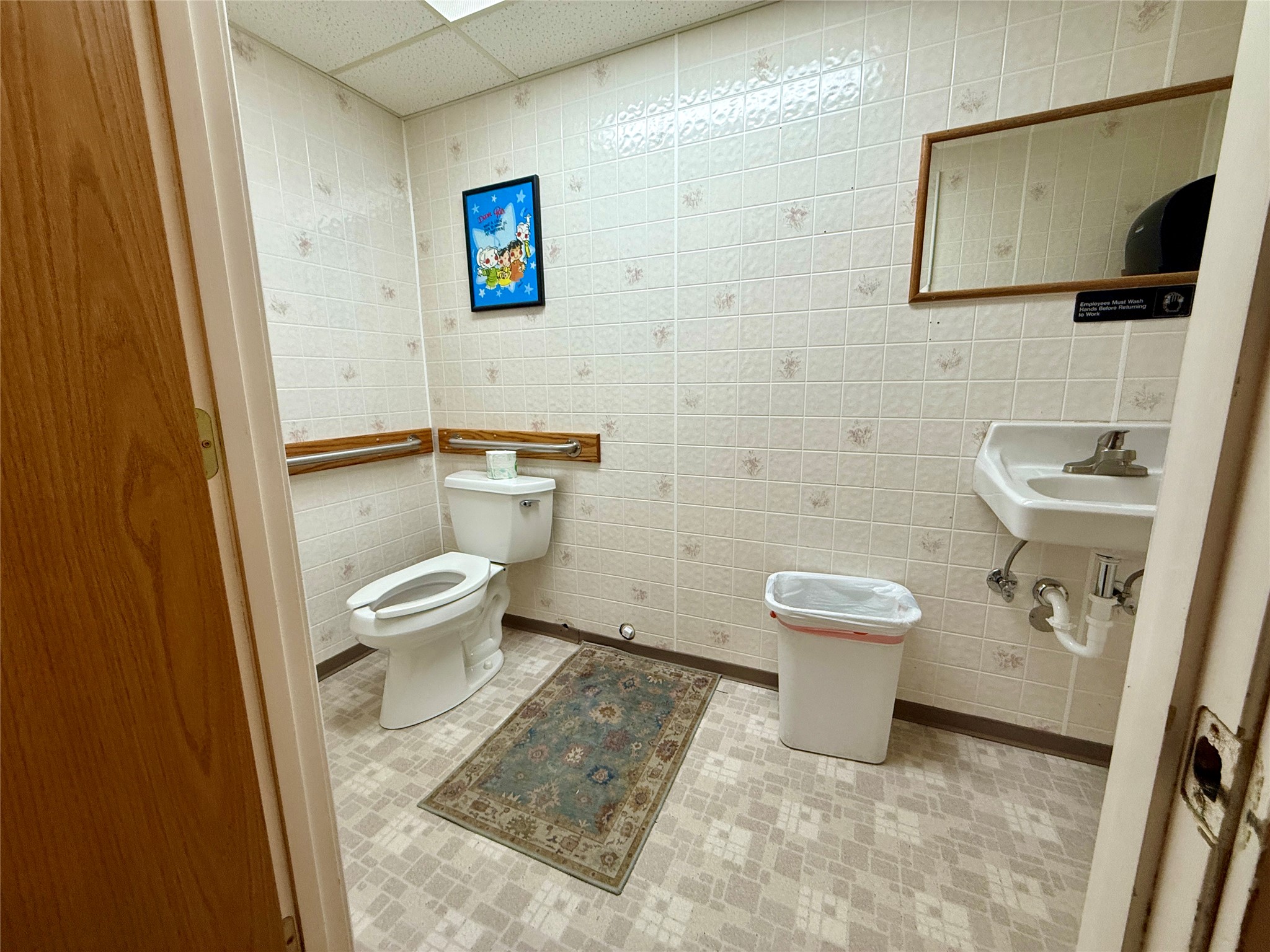 11 E Washington Avenue Property Photo 21