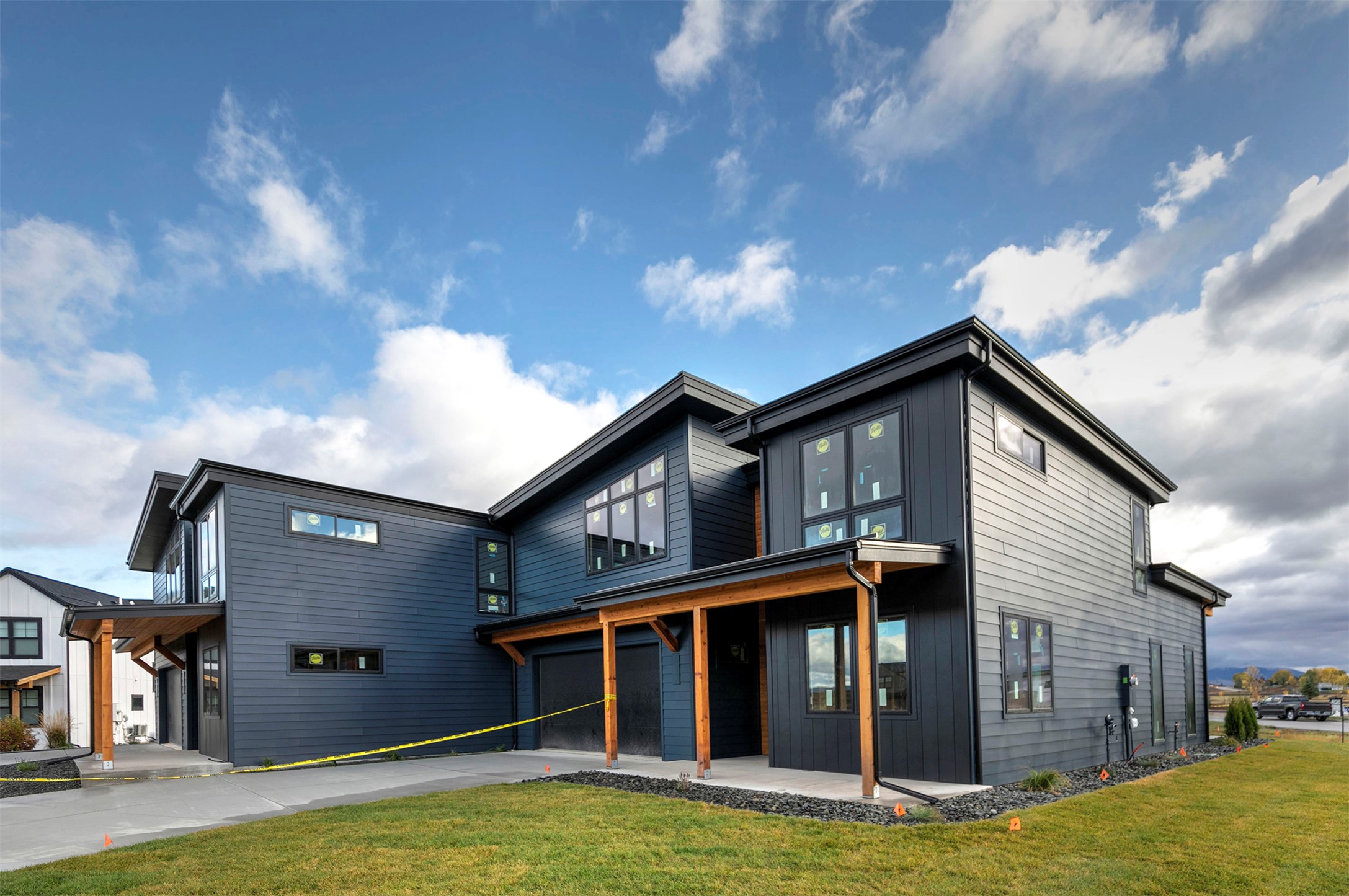 2414 Pale Evening Court Property Photo 4