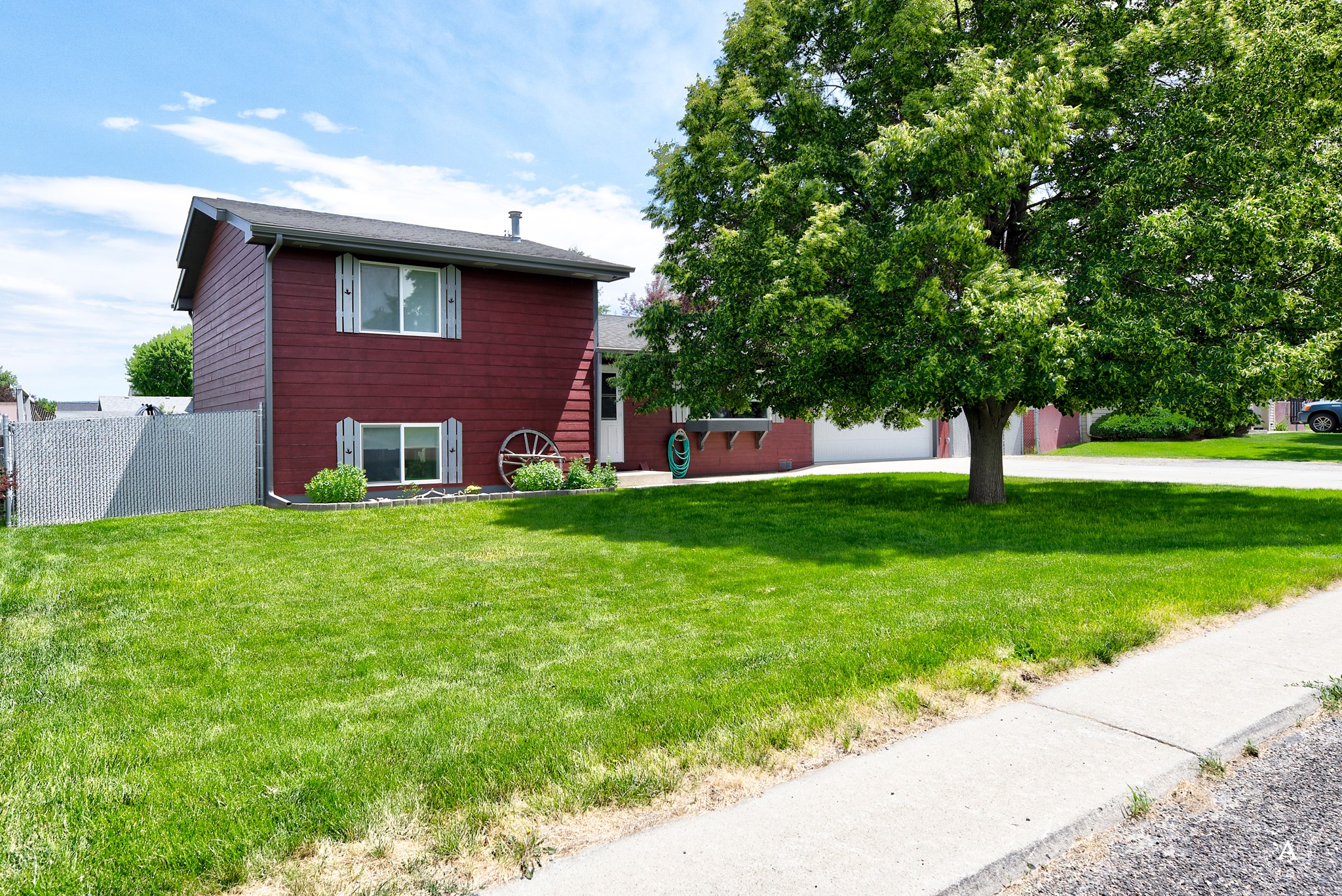 2555 Pike Drive Property Photo 1