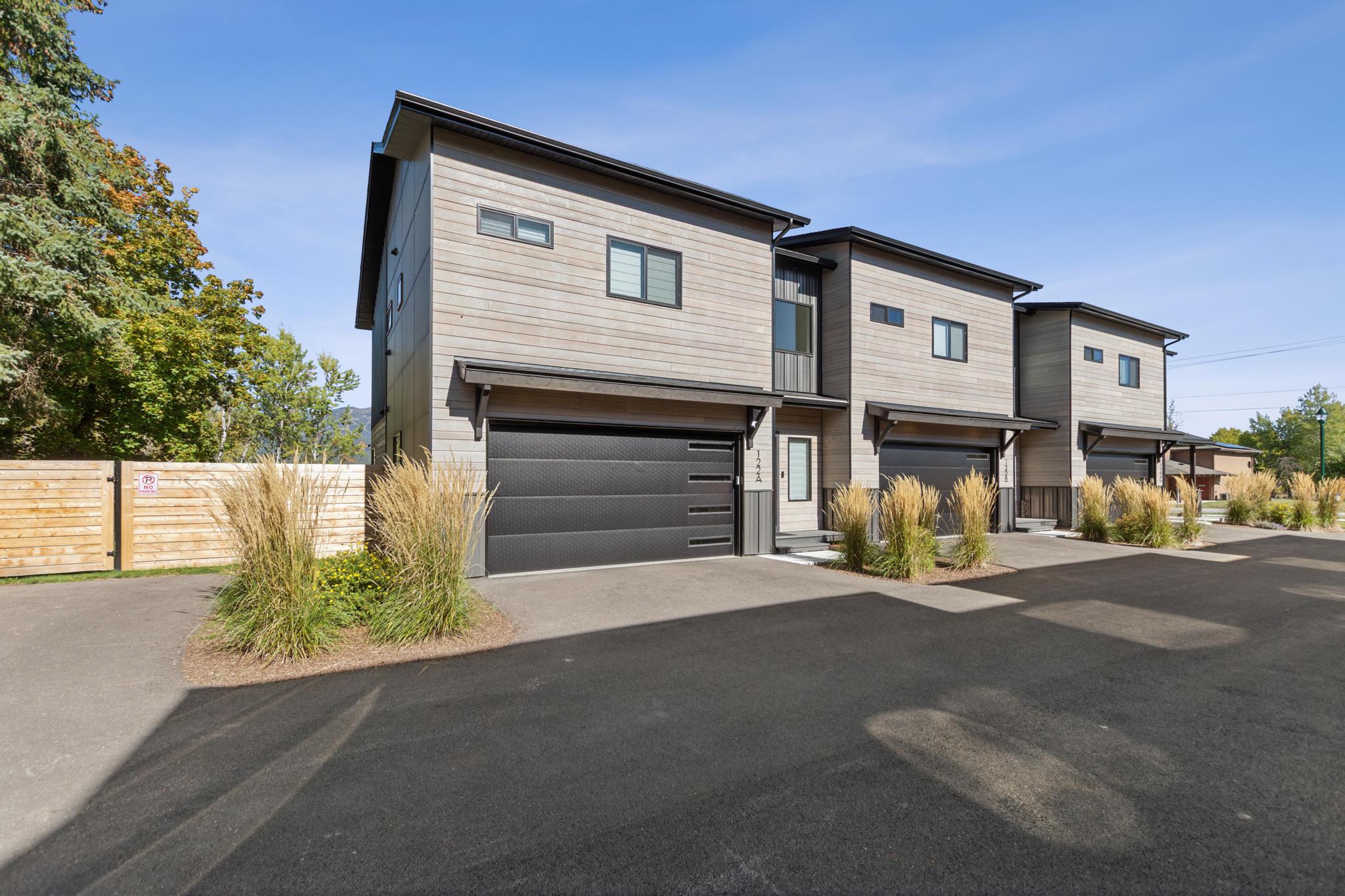 122 Karrow Avenue A Property Photo 1