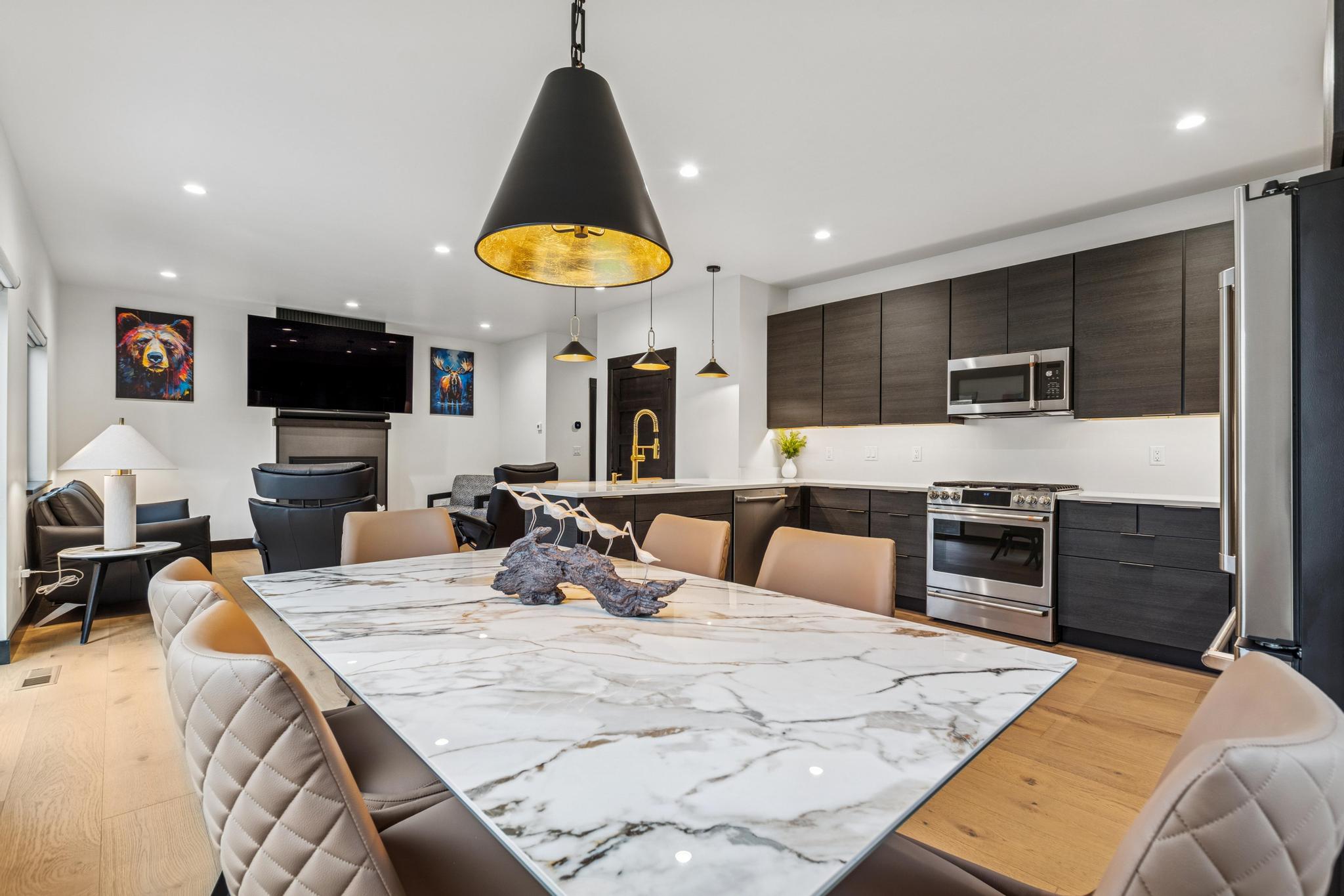 122 Karrow Avenue A Property Photo 7